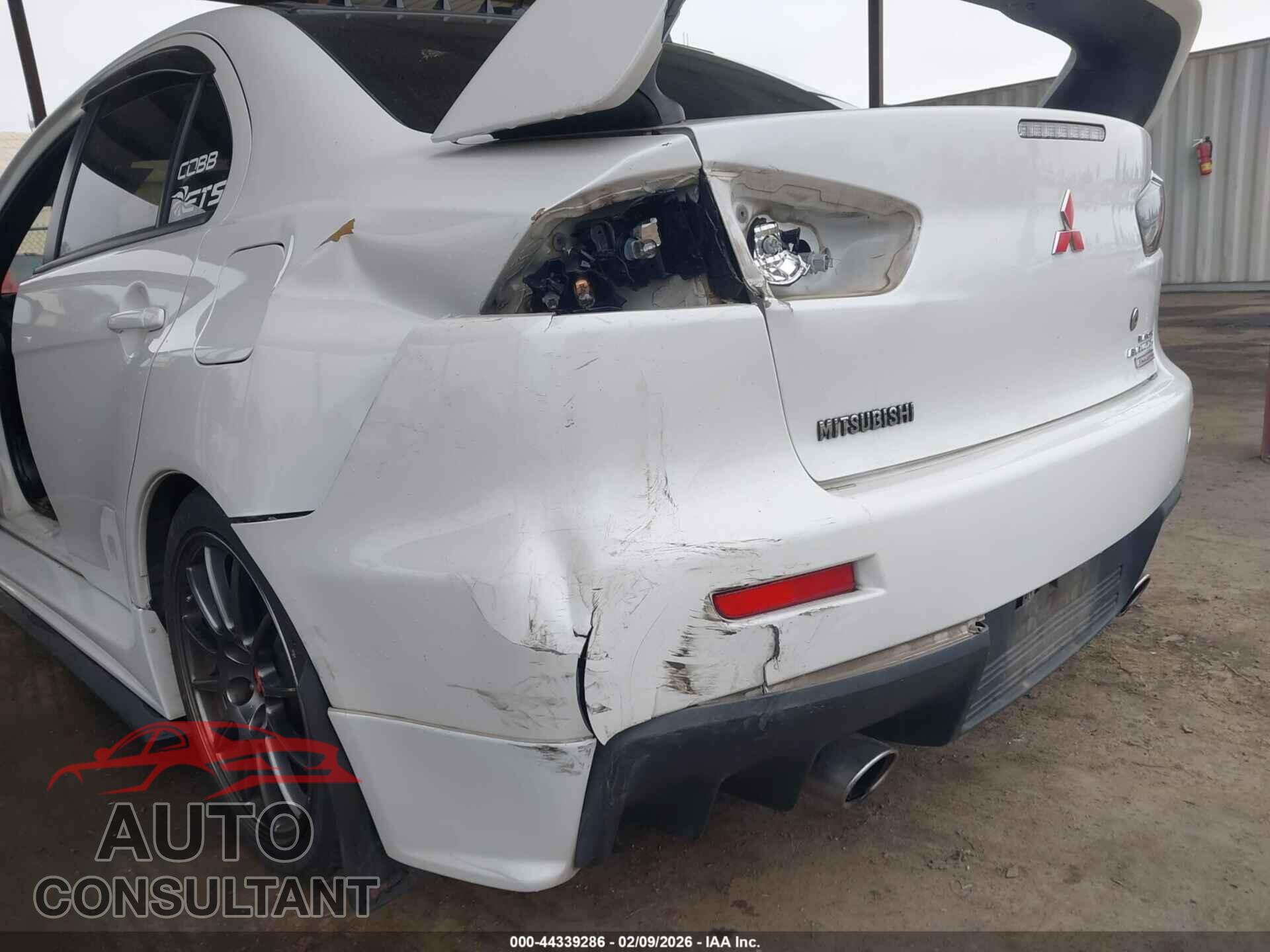 MITSUBISHI LANCER EVOLUTION 2015 - JA32W7FV5FU027696