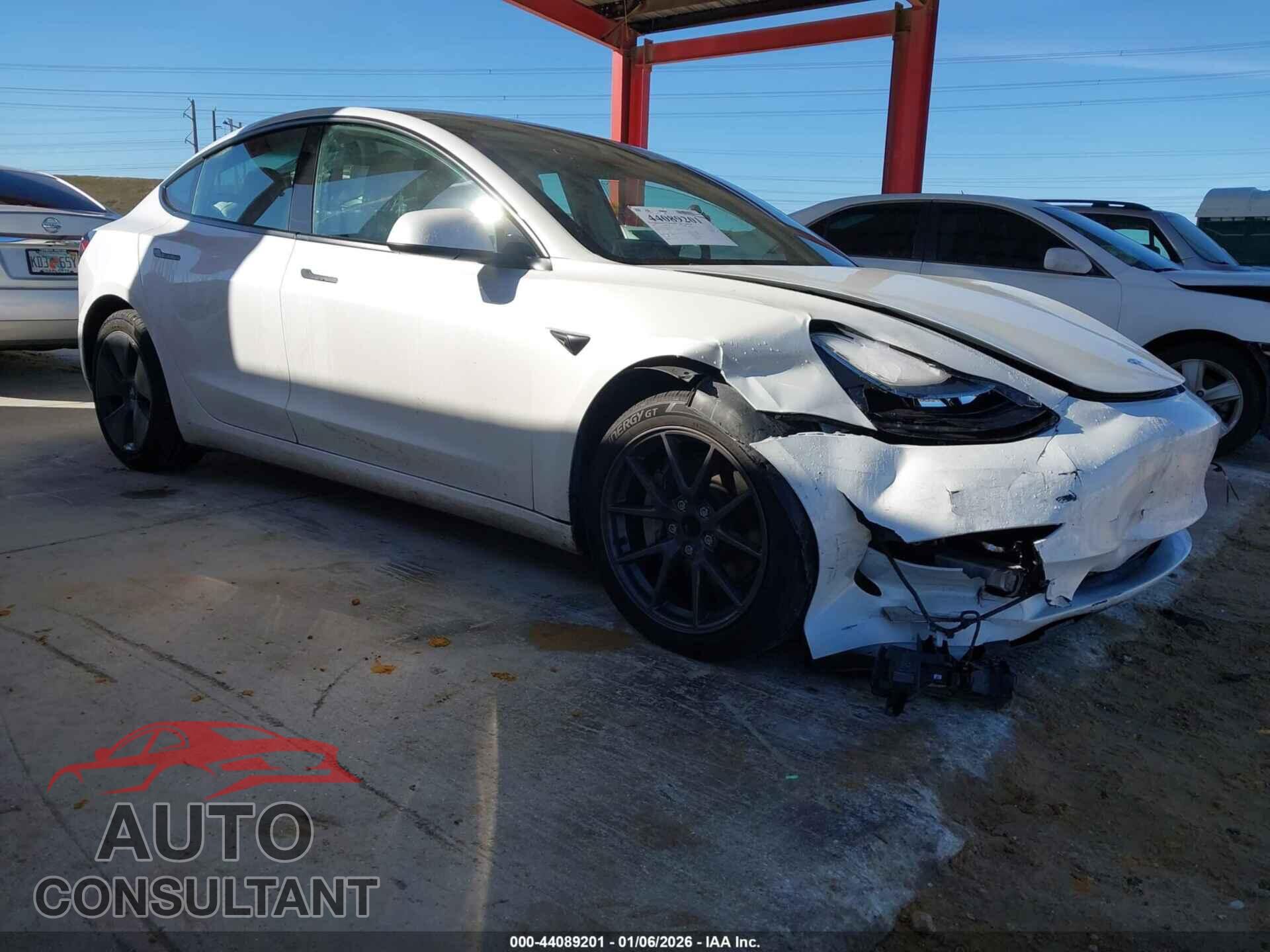 TESLA MODEL 3 2023 - 5YJ3E1EA5PF574272