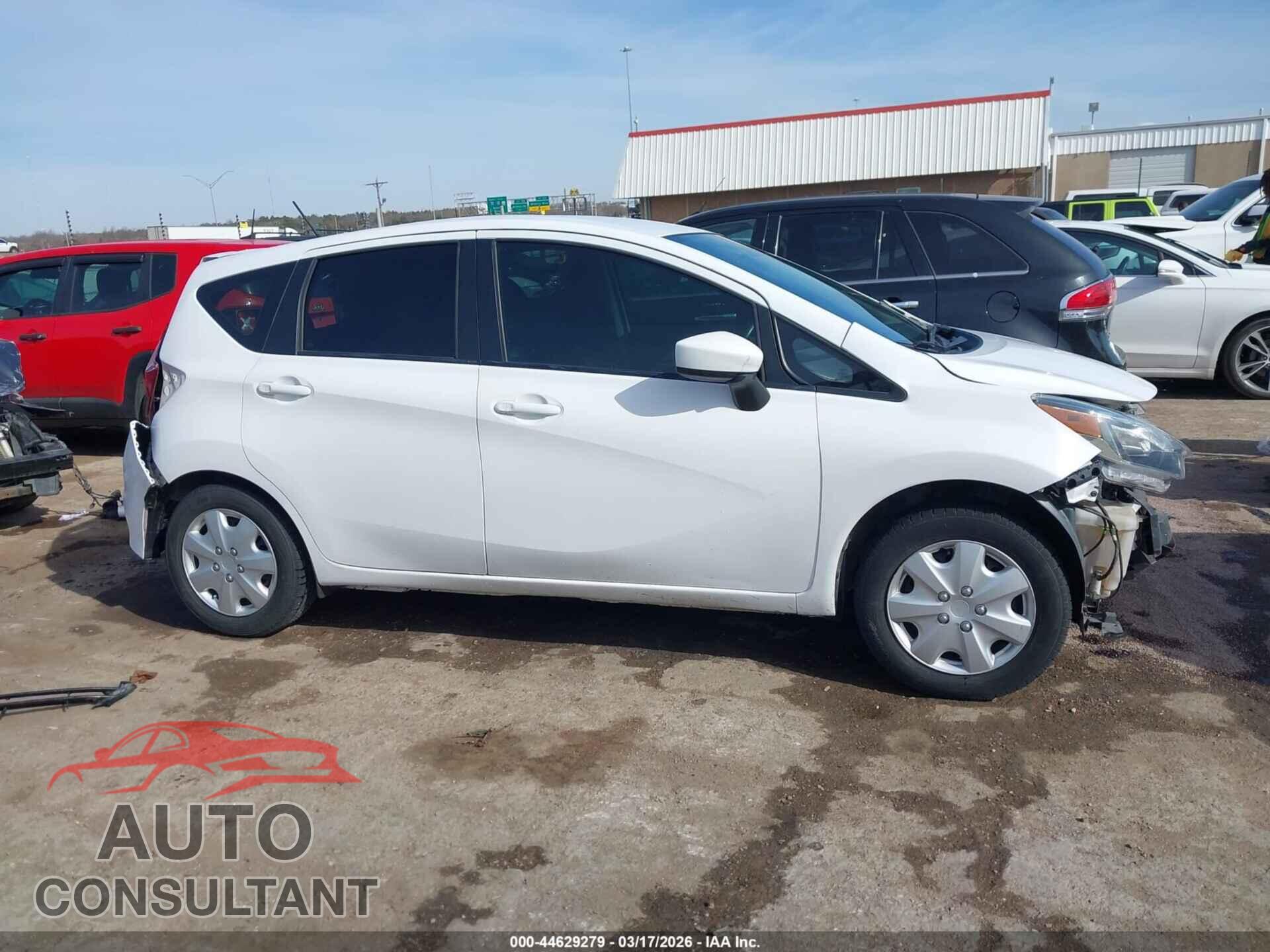 NISSAN VERSA NOTE 2017 - 3N1CE2CP3HL367110