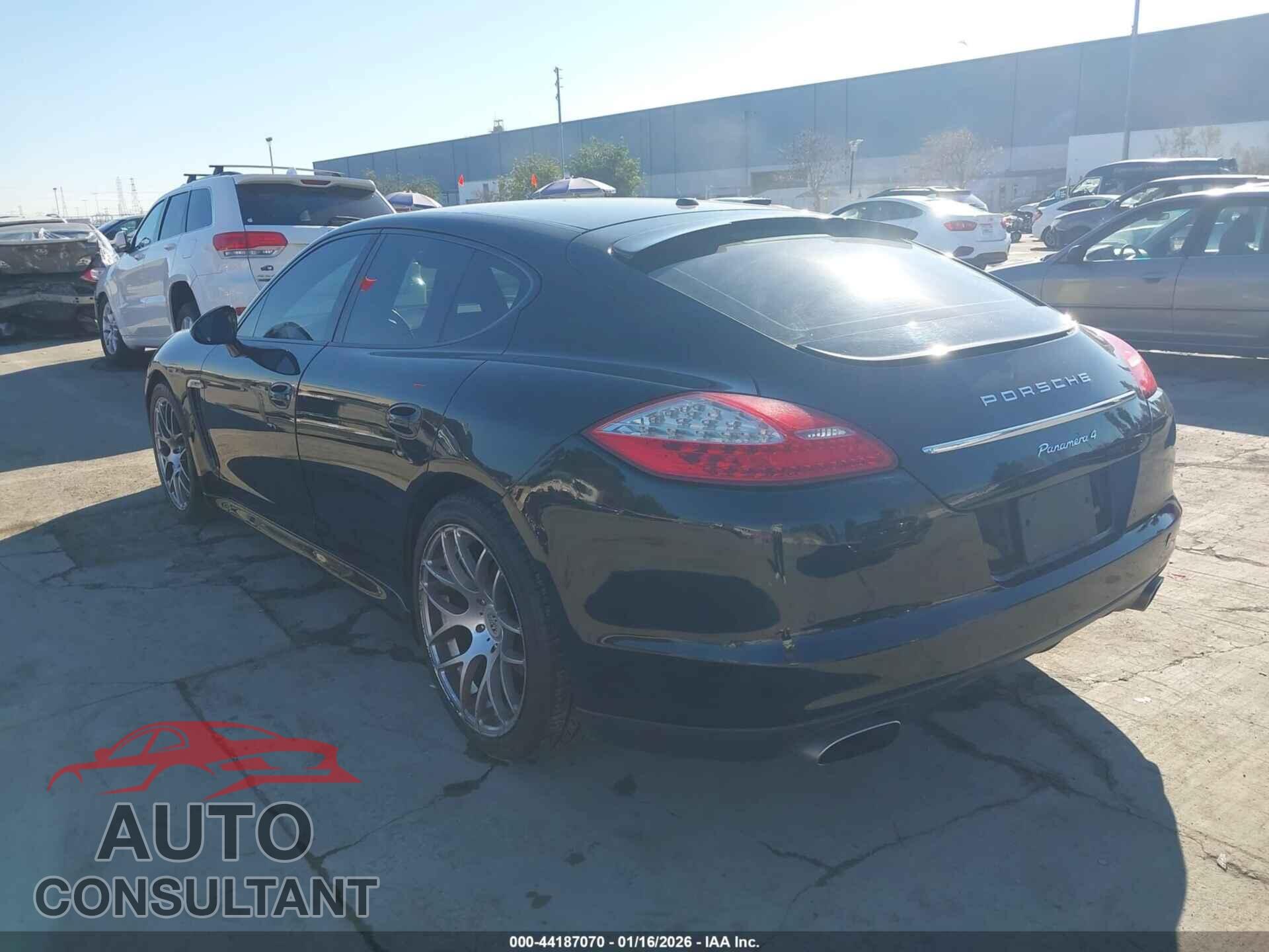 PORSCHE PANAMERA 2011 - WP0AA2A73BL011584