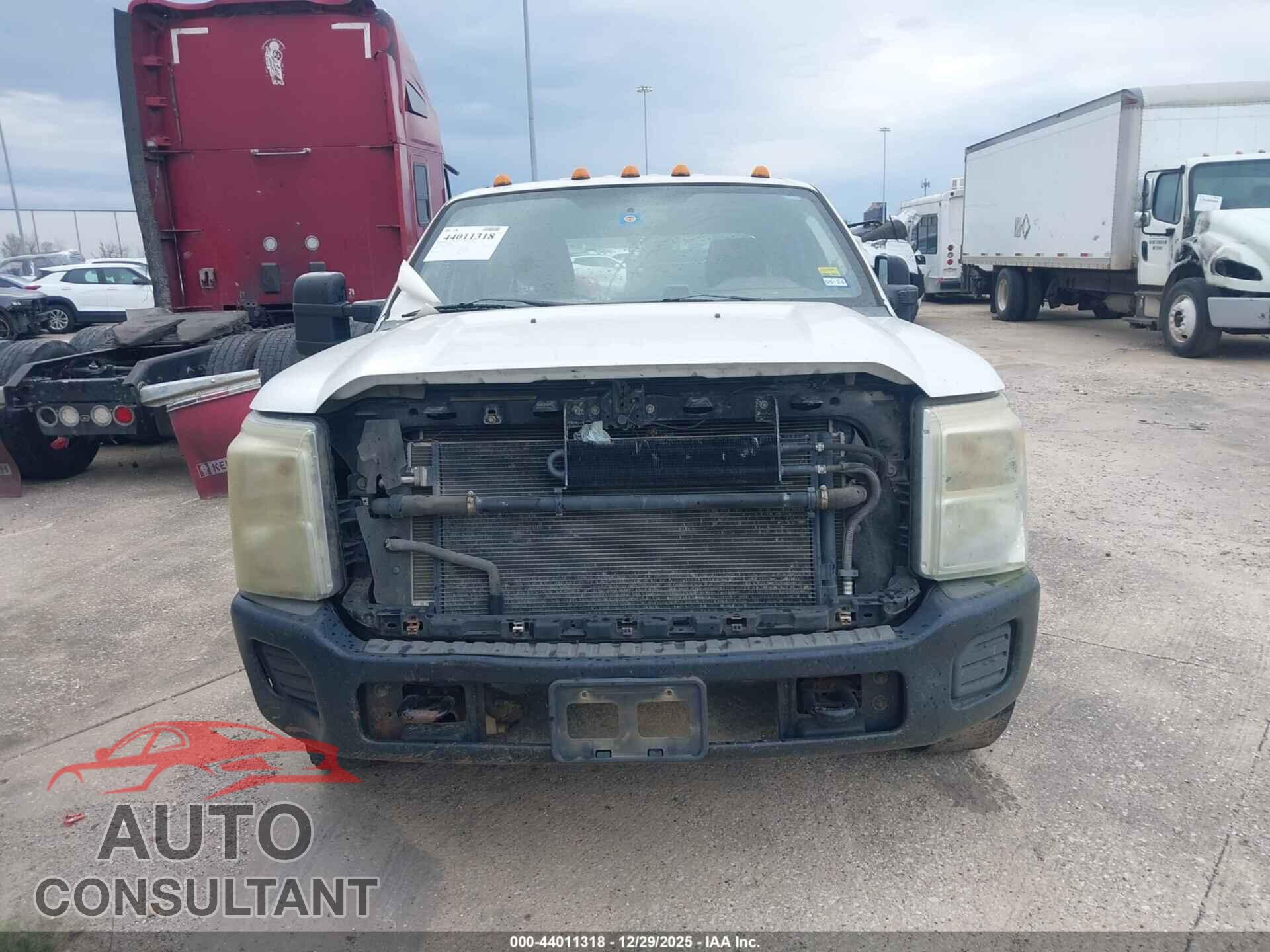 FORD F-350 CHASSIS 2013 - 1FD8W3GT7DEB73473