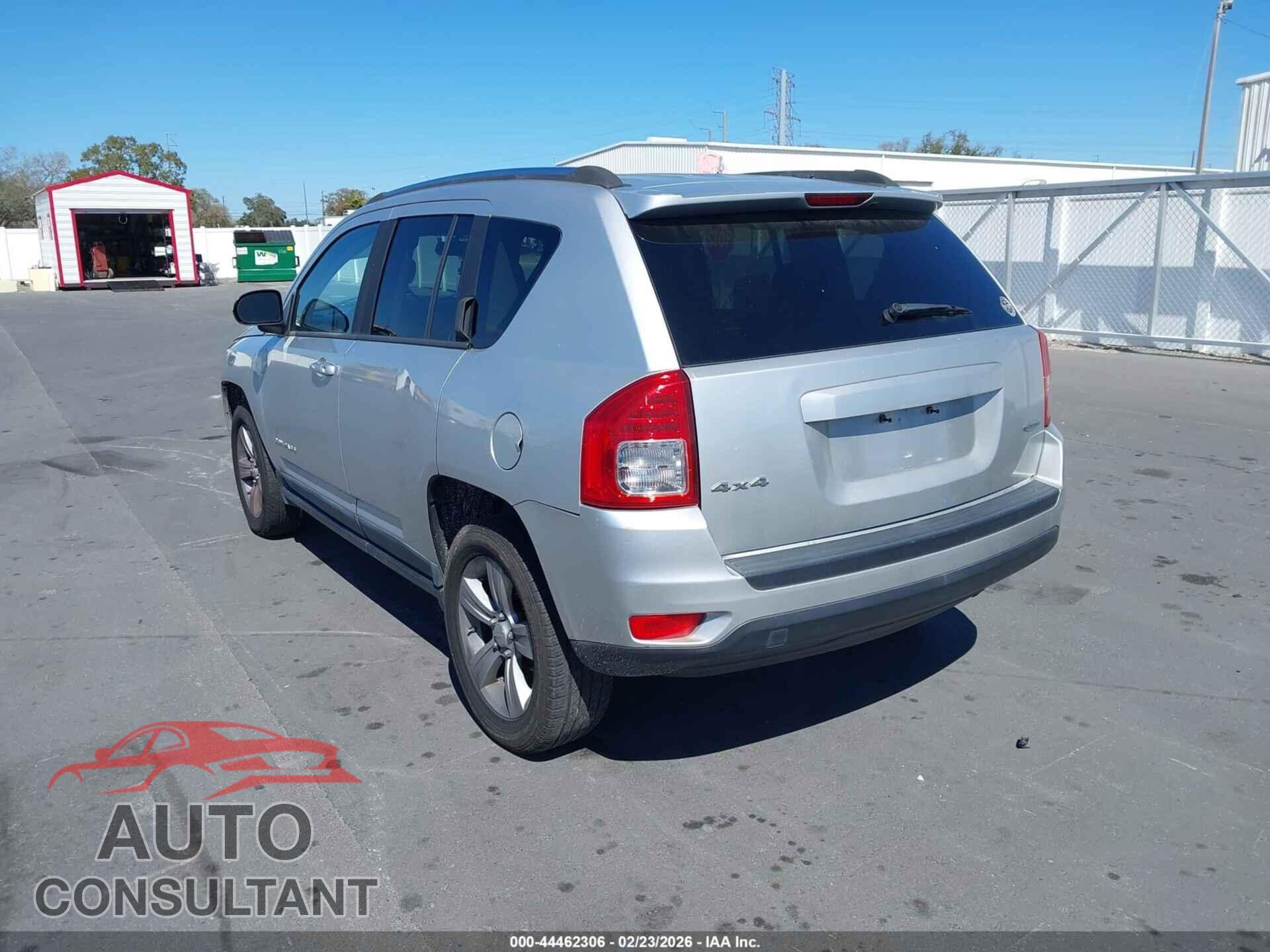 JEEP COMPASS 2011 - 1J4NF1FB3BD276195
