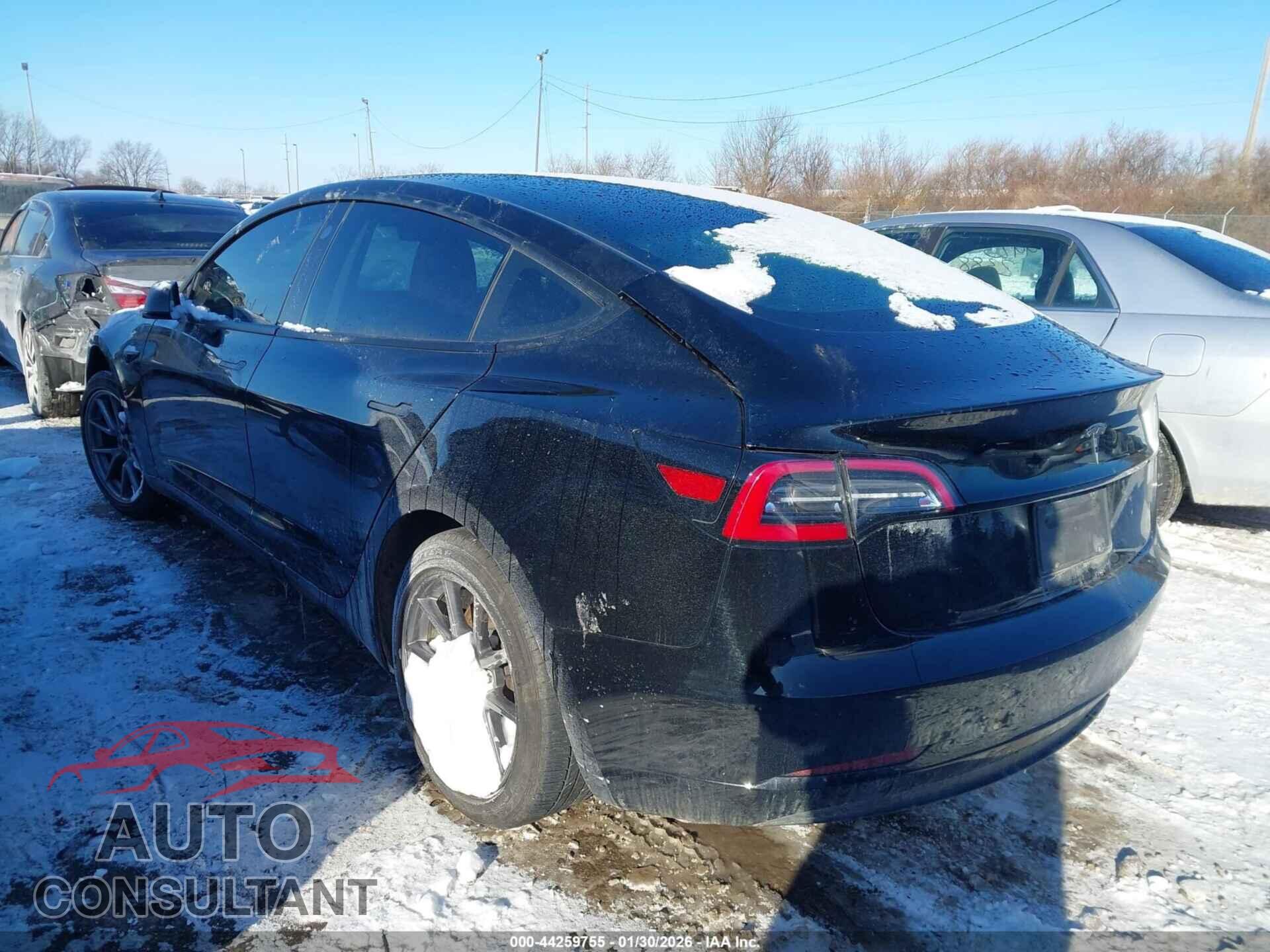 TESLA MODEL 3 2021 - 5YJ3E1EA5MF853975