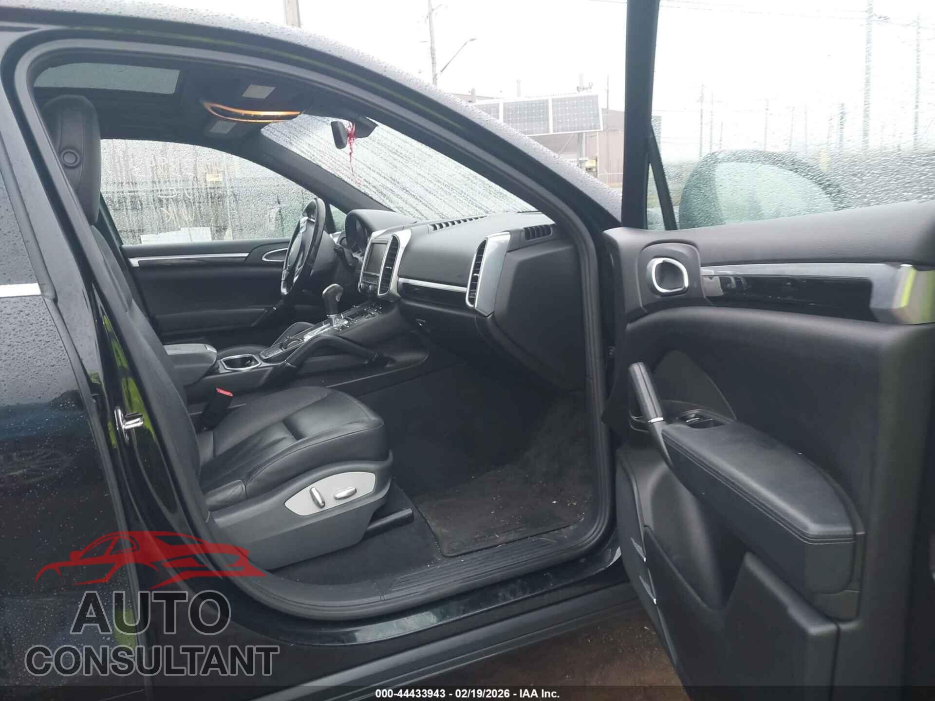 PORSCHE CAYENNE 2012 - WP1AA2A24CLA00906