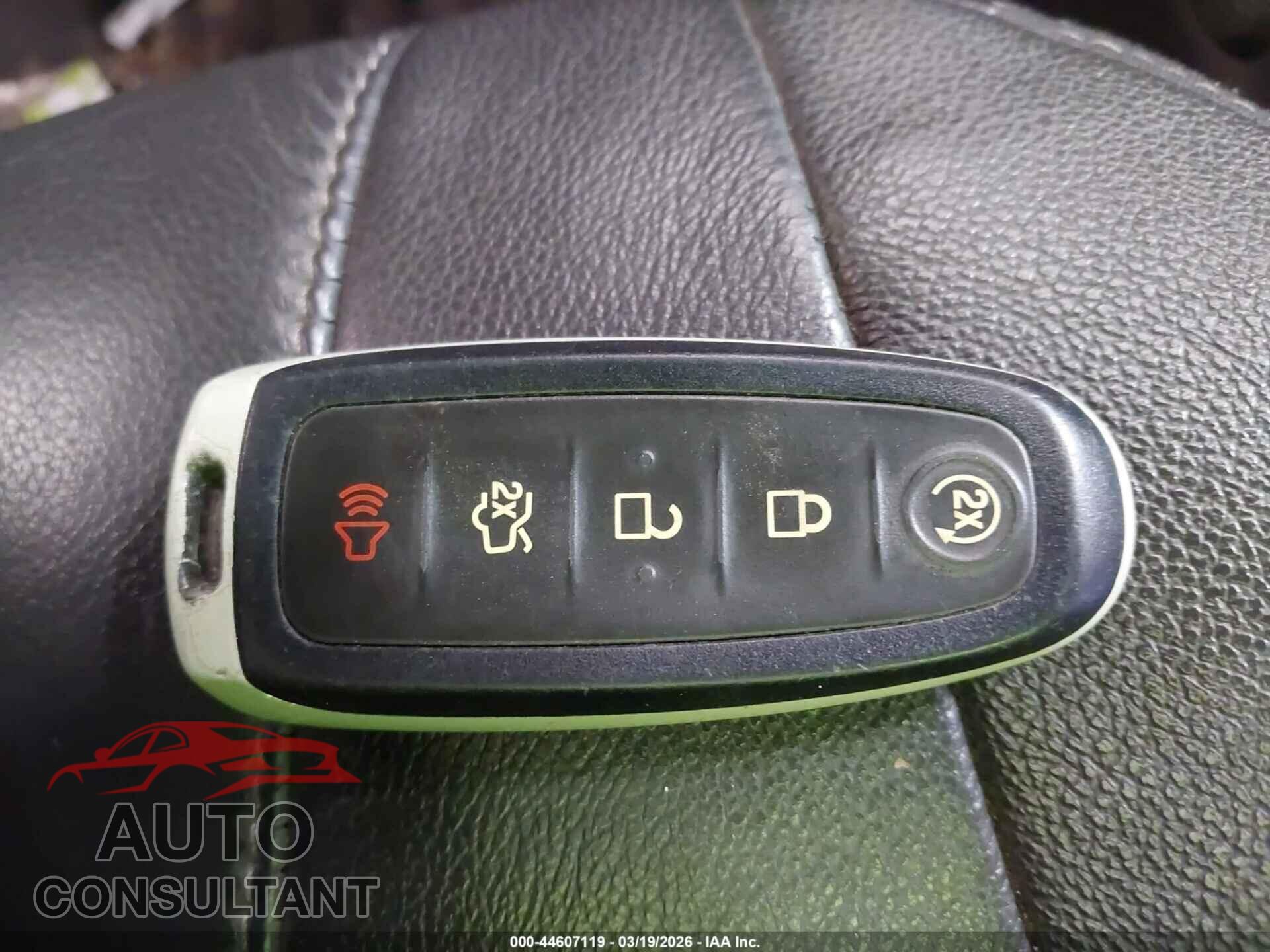 FORD ESCAPE 2013 - 1FMCU0J98DUB15406