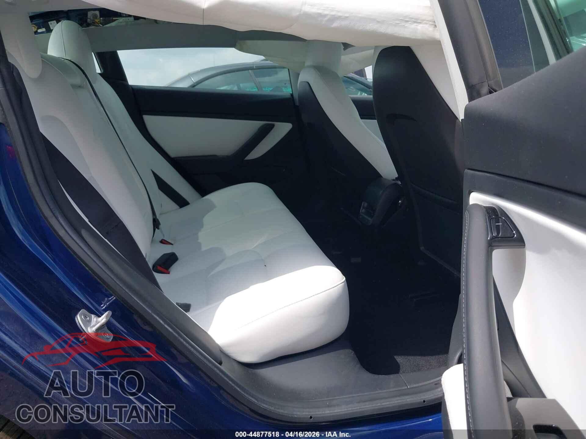 TESLA MODEL 3 2019 - 5YJ3E1EB8KF391014