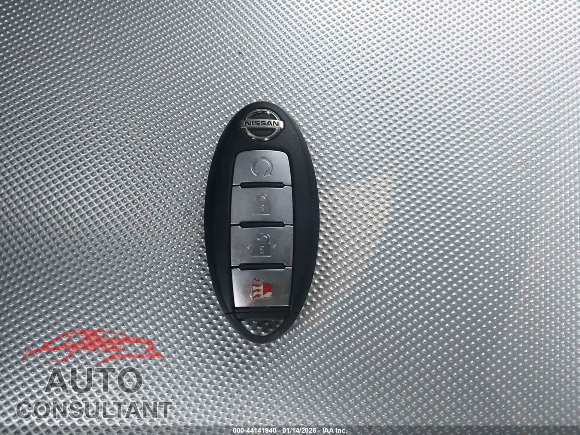 NISSAN ROGUE 2017 - 5N1AT2MVXHC819178