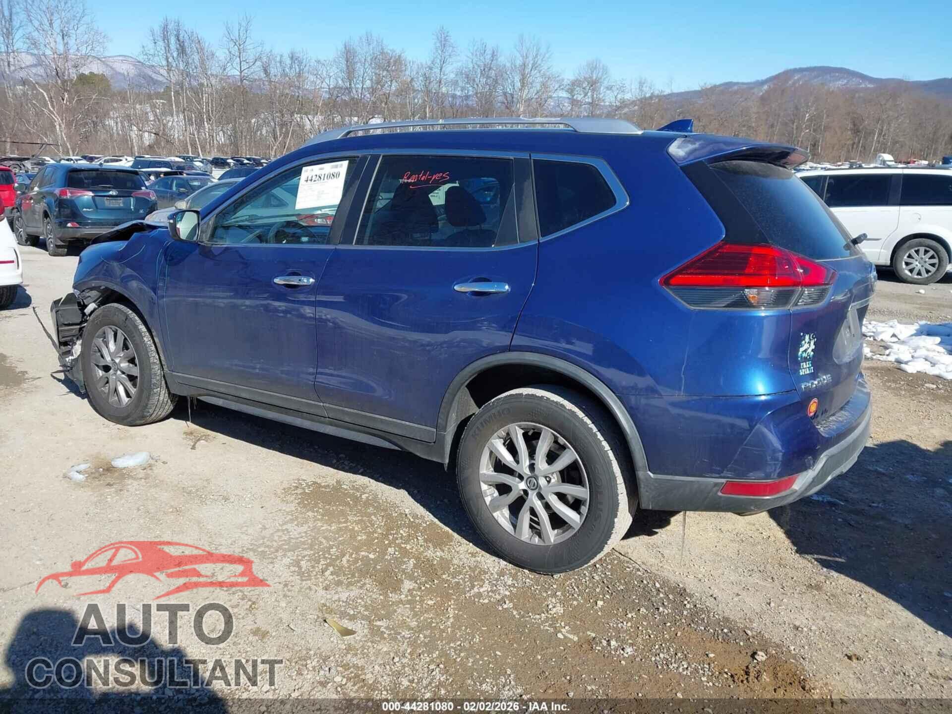 NISSAN ROGUE 2017 - KNMAT2MV9HP516695