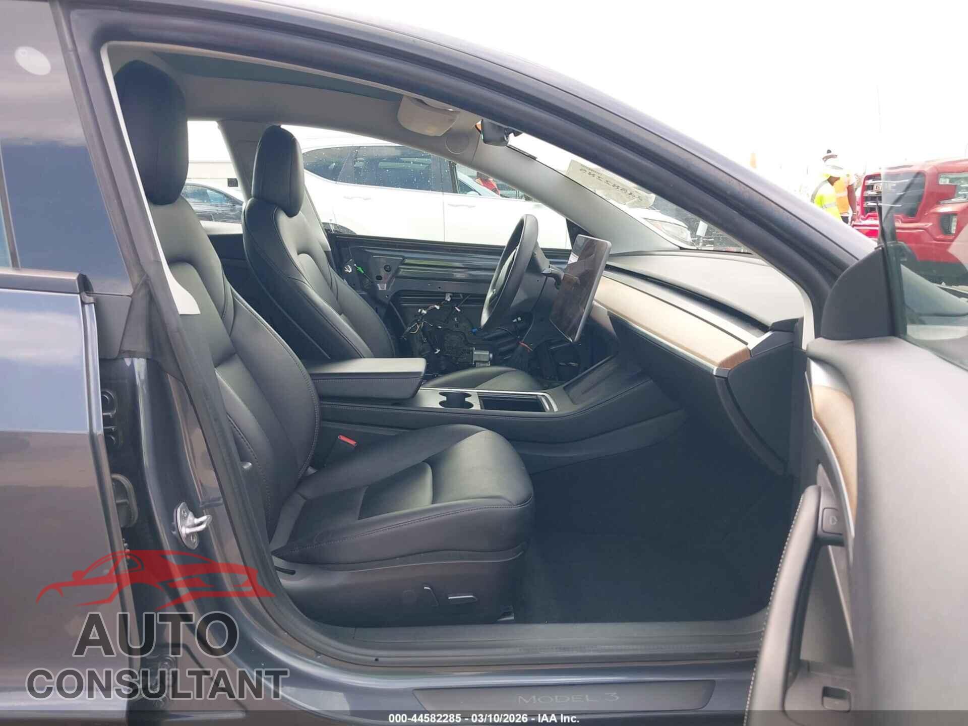 TESLA MODEL 3 2022 - 5YJ3E1EB2NF118252