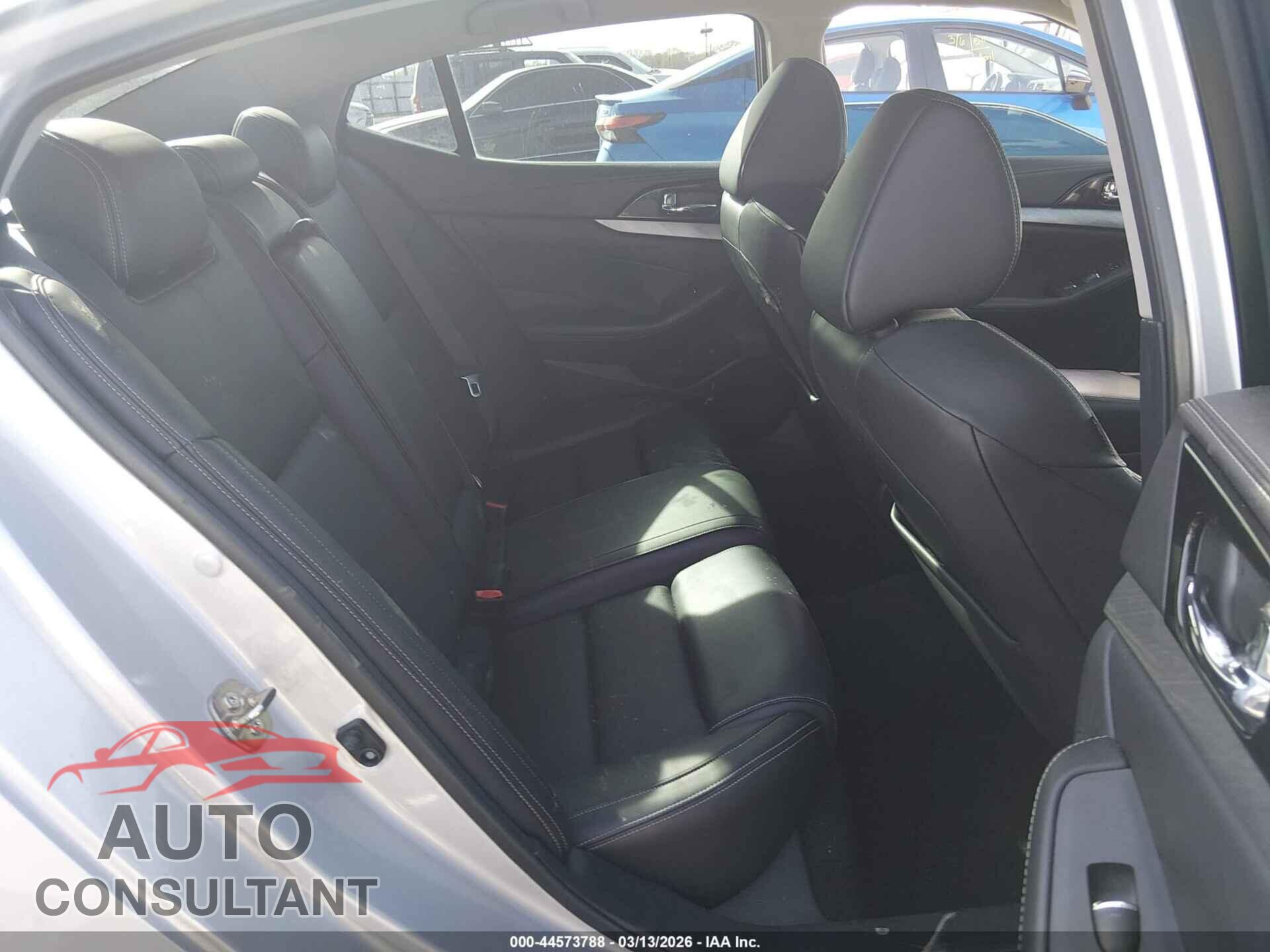 NISSAN MAXIMA 2017 - 1N4AA6APXHC371392