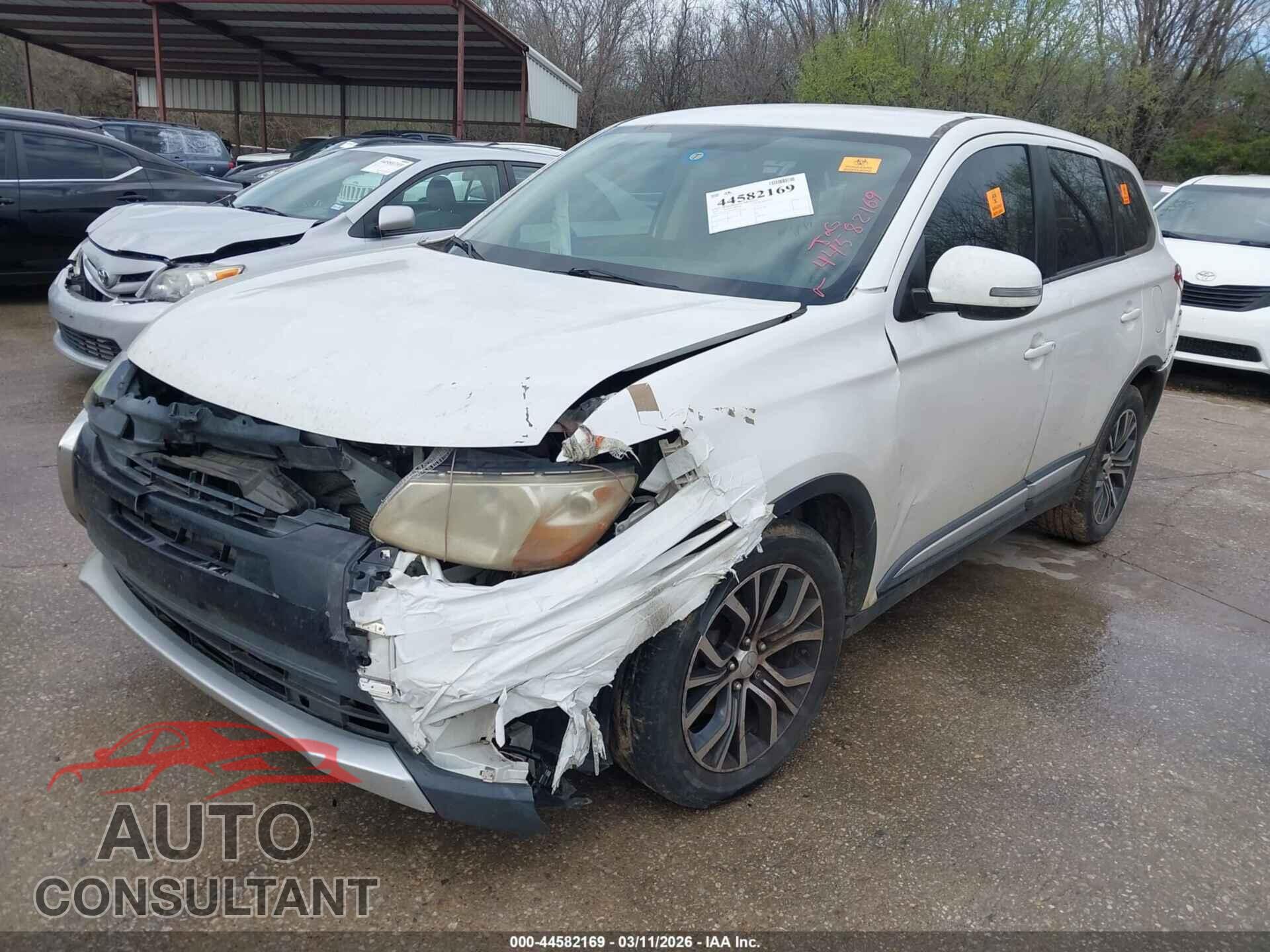 MITSUBISHI OUTLANDER 2017 - JA4AD3A3XHZ040428