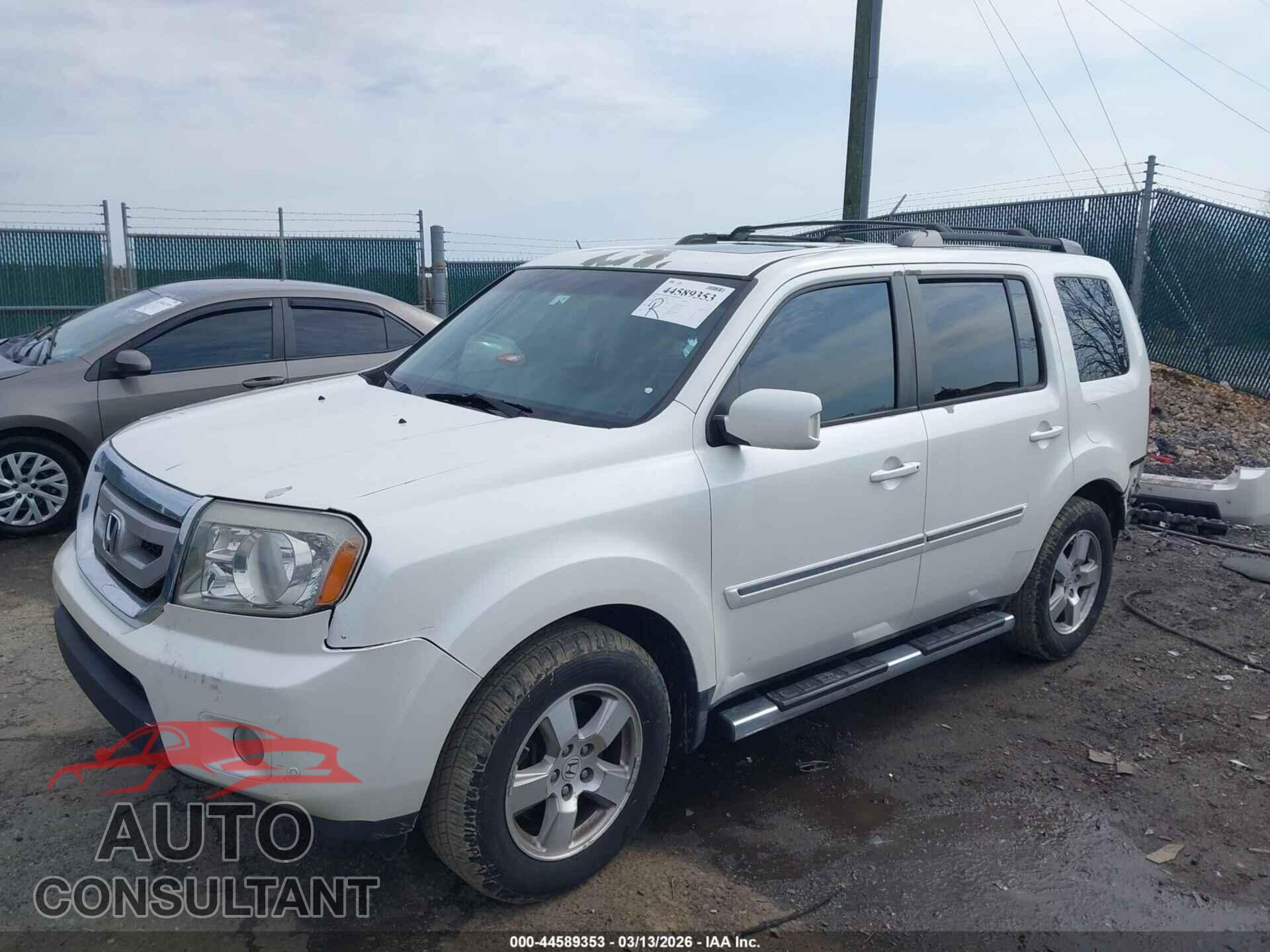 HONDA PILOT 2011 - 5FNYF4H9XBB040196