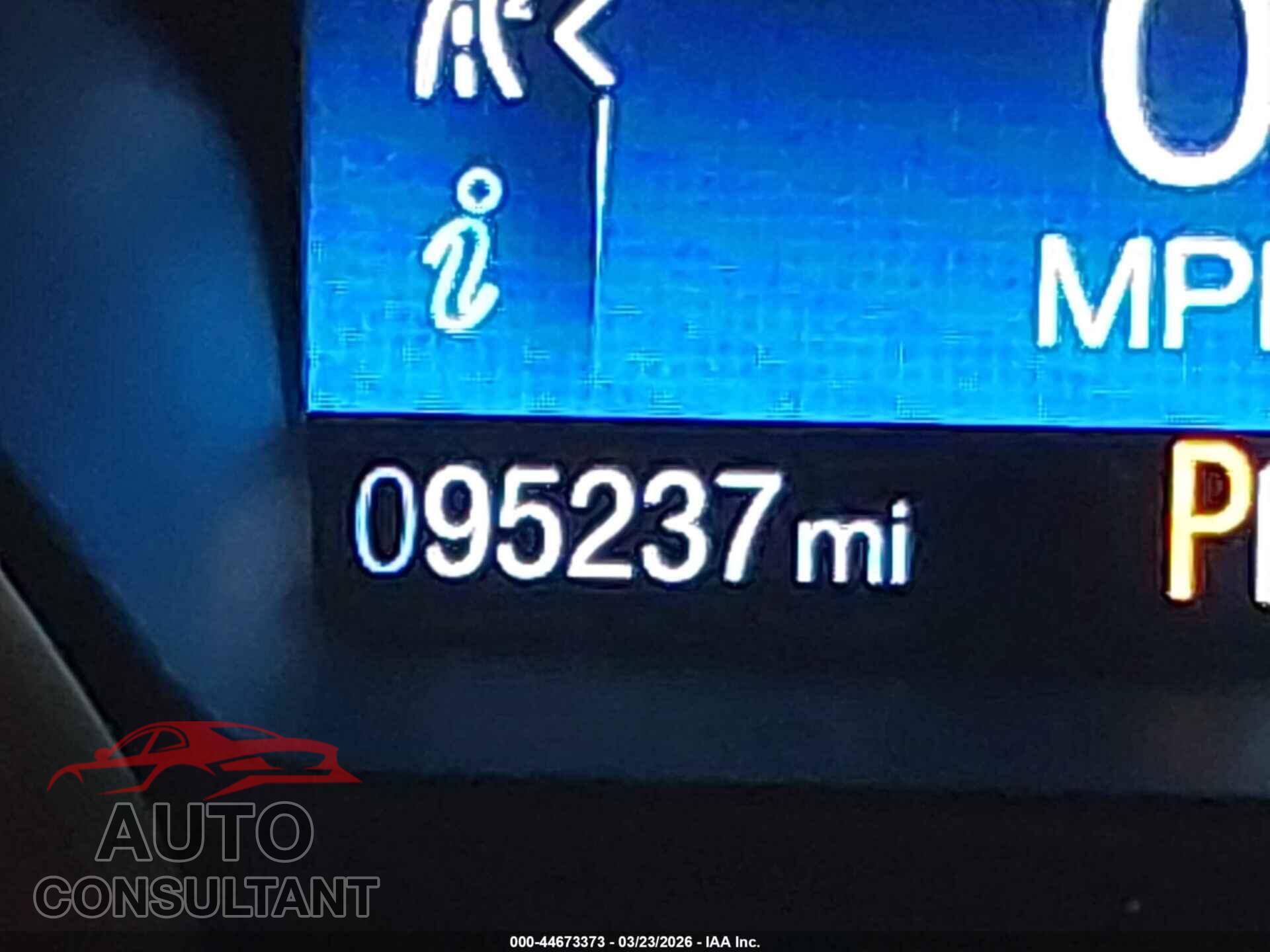 FORD FOCUS 2018 - 1FADP3FE4JL246346