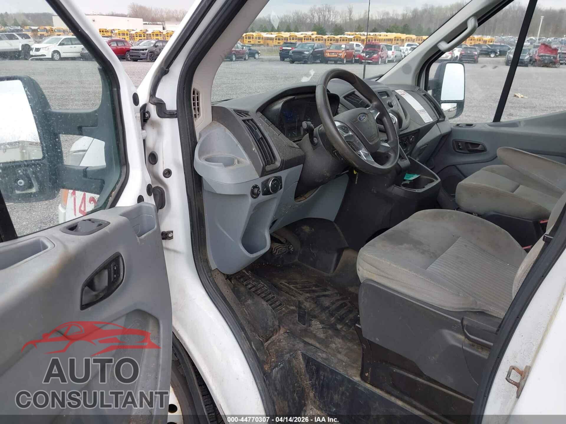 FORD TRANSIT-350 CUTAWAY 2015 - 1FDWS8PM3FKA13006