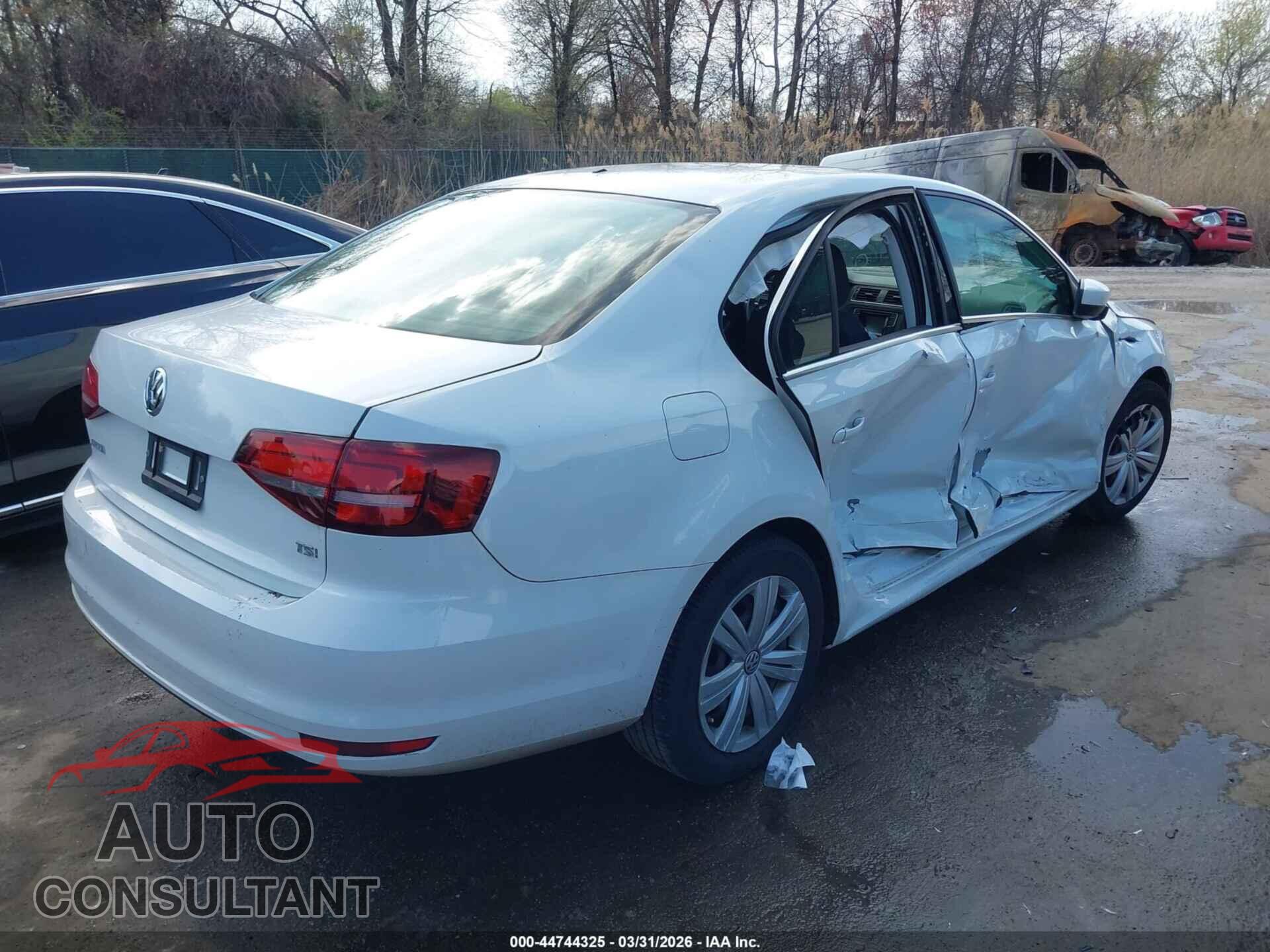 VOLKSWAGEN JETTA 2017 - 3VW2B7AJ7HM335684