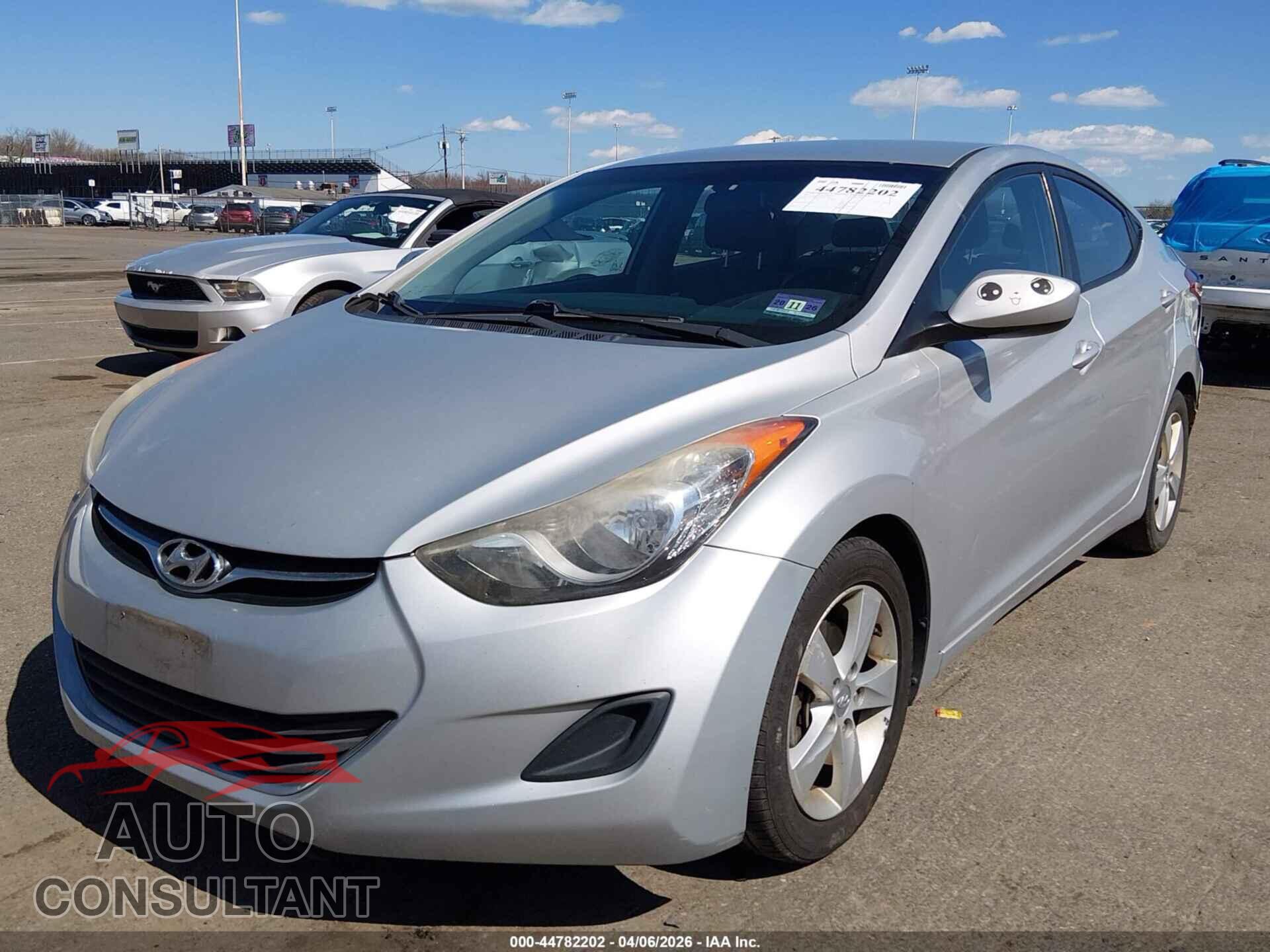 HYUNDAI ELANTRA 2013 - 5NPDH4AE8DH311664