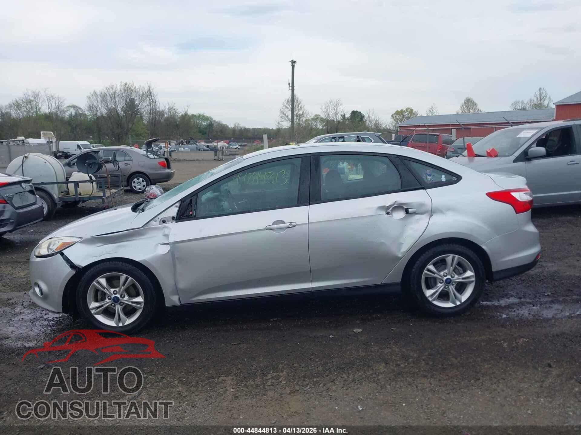 FORD FOCUS 2014 - 1FADP3F24EL282775