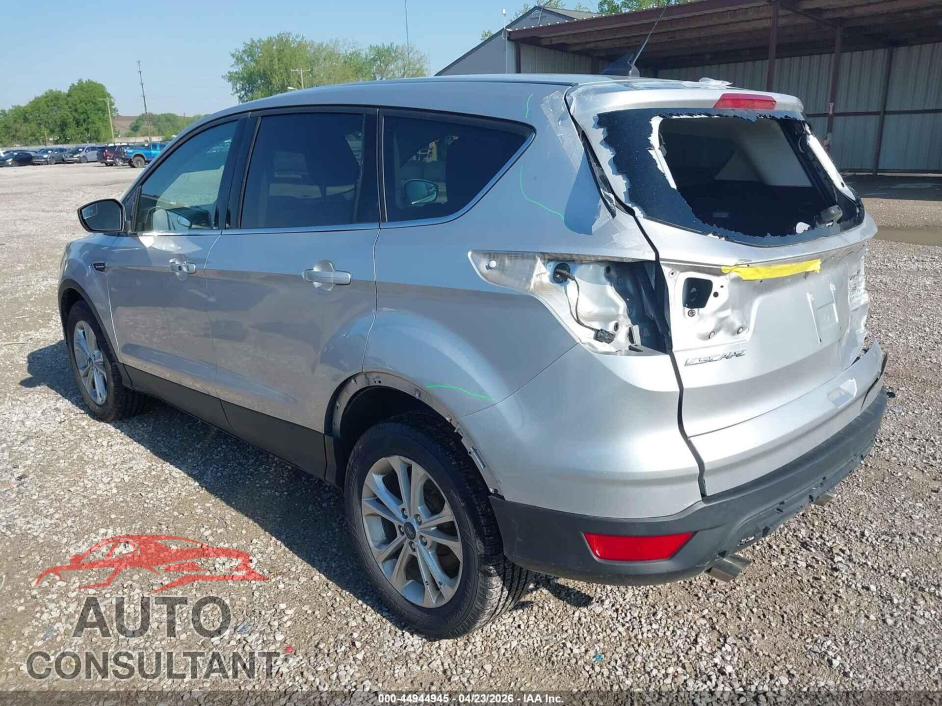 FORD ESCAPE 2019 - 1FMCU0GD9KUB29436