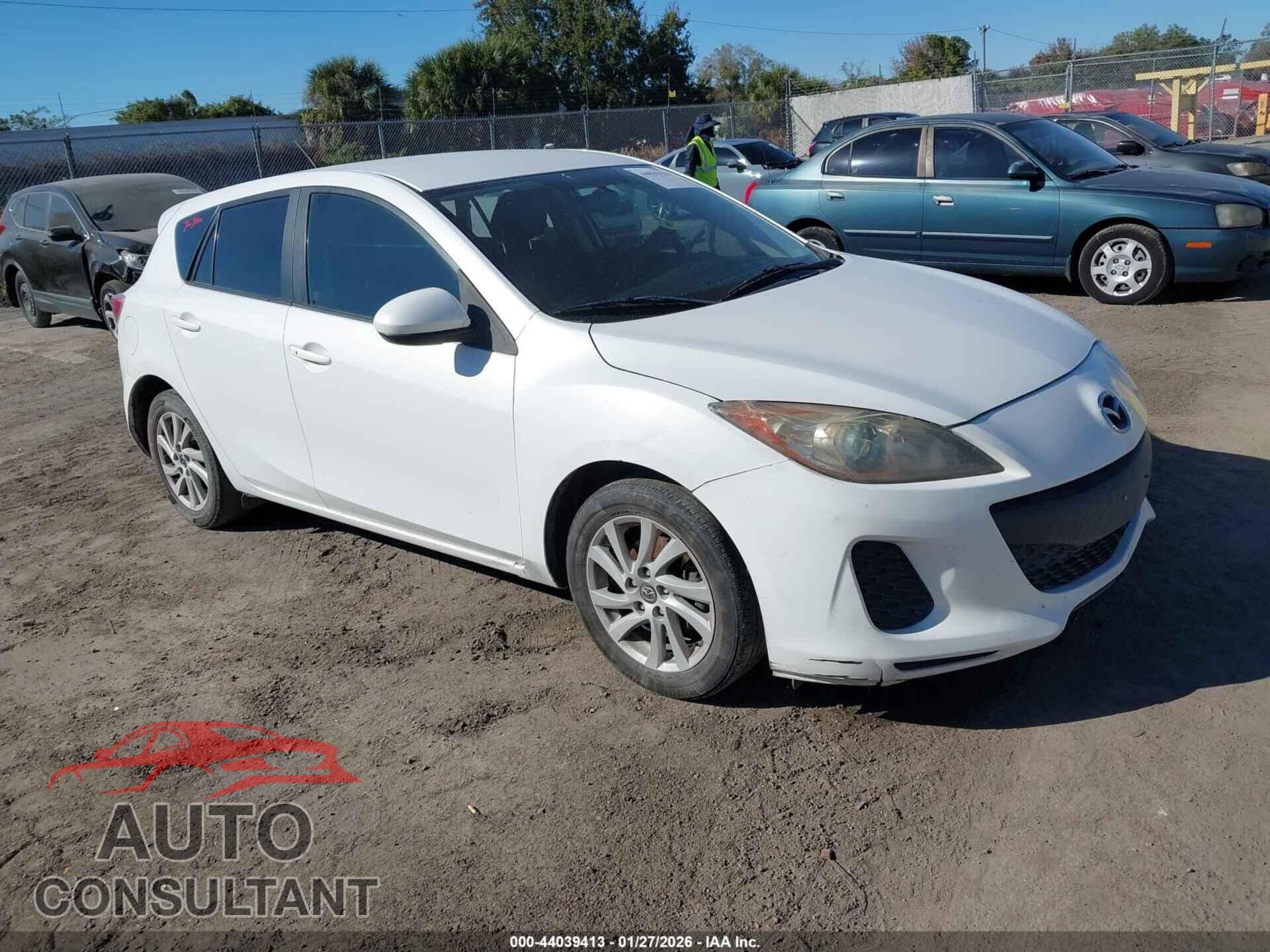 MAZDA MAZDA3 2013 - JM1BL1LP6D1815897