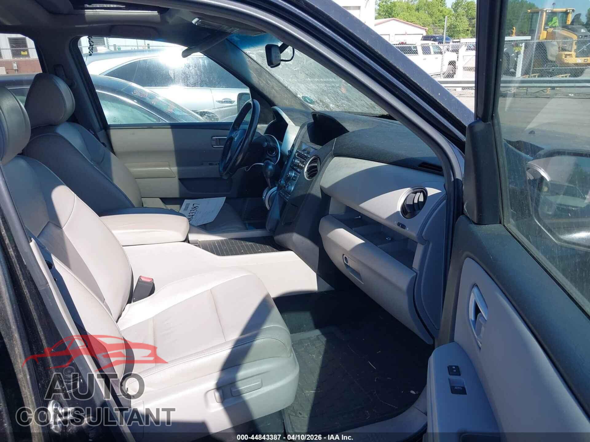 HONDA PILOT 2012 - 5FNYF4H54CB007726