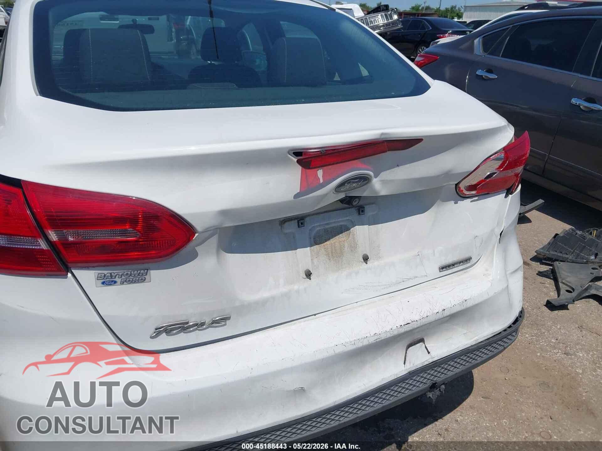 FORD FOCUS 2016 - 1FADP3E26GL387094