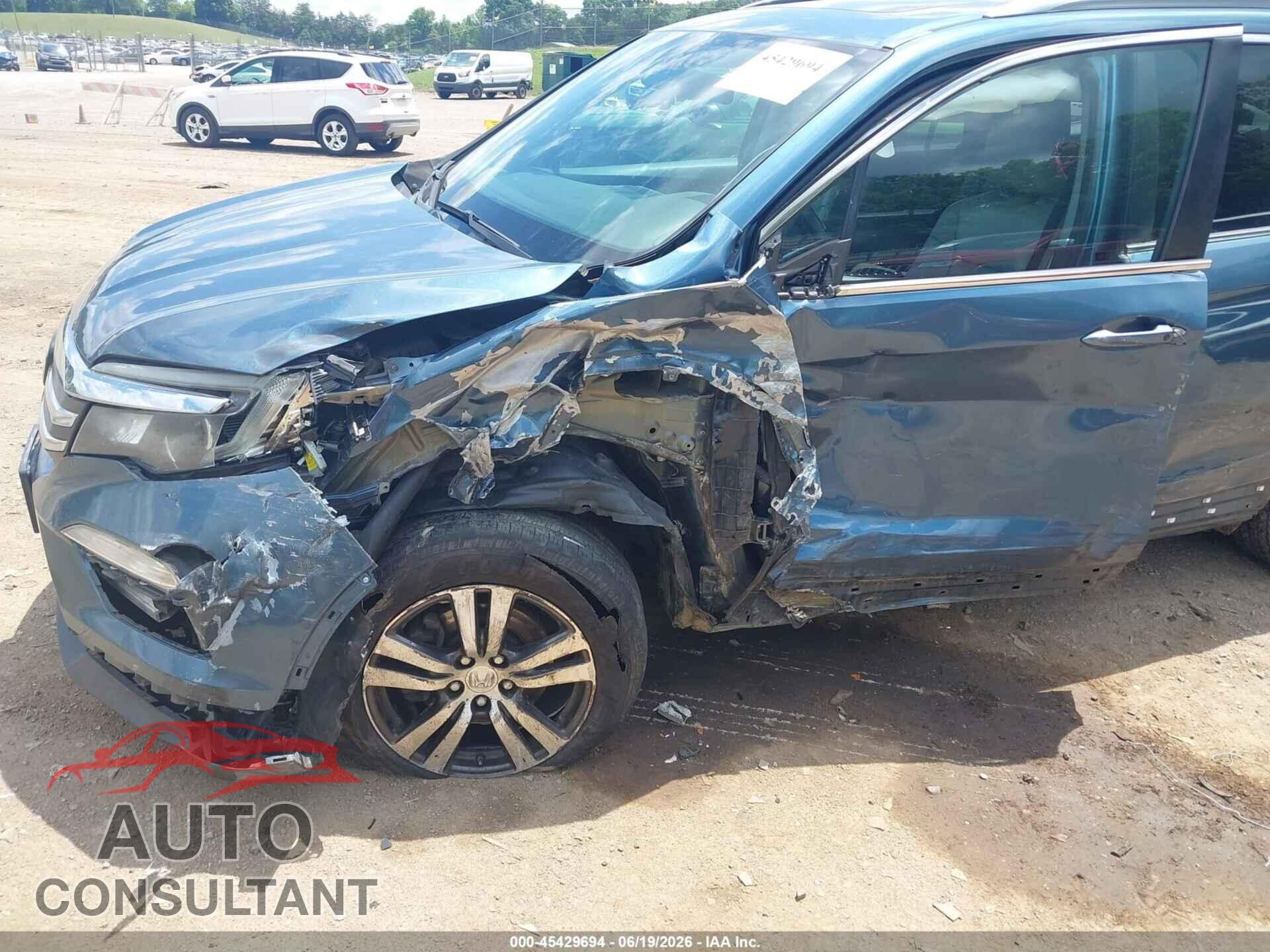 HONDA PILOT 2016 - 5FNYF6H58GB107281