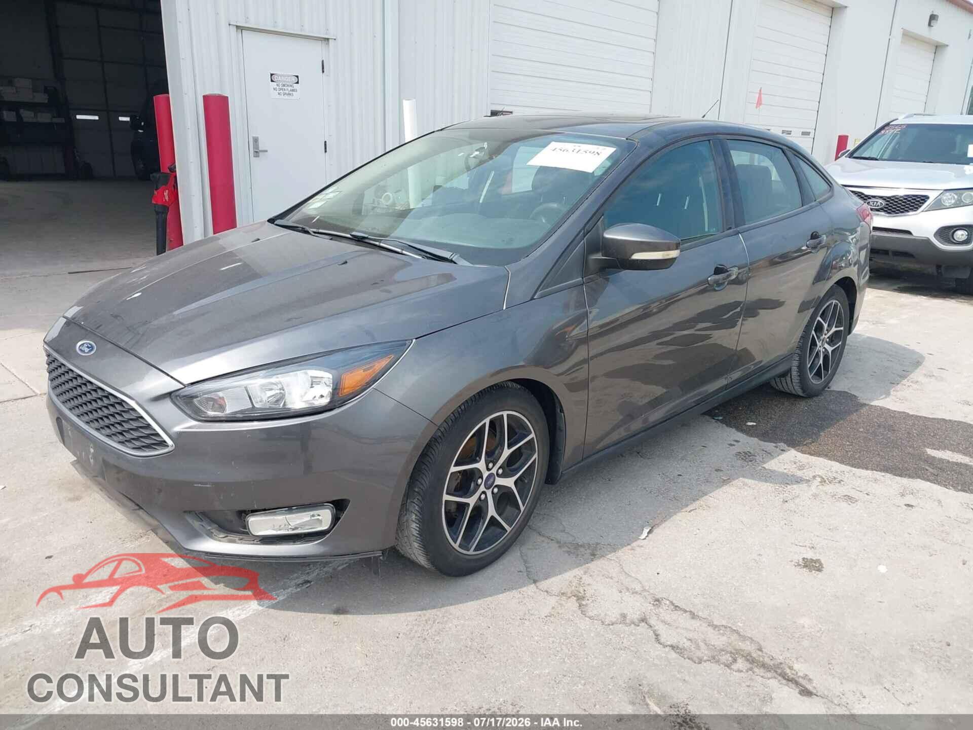 FORD FOCUS 2017 - 1FADP3H21HL256927