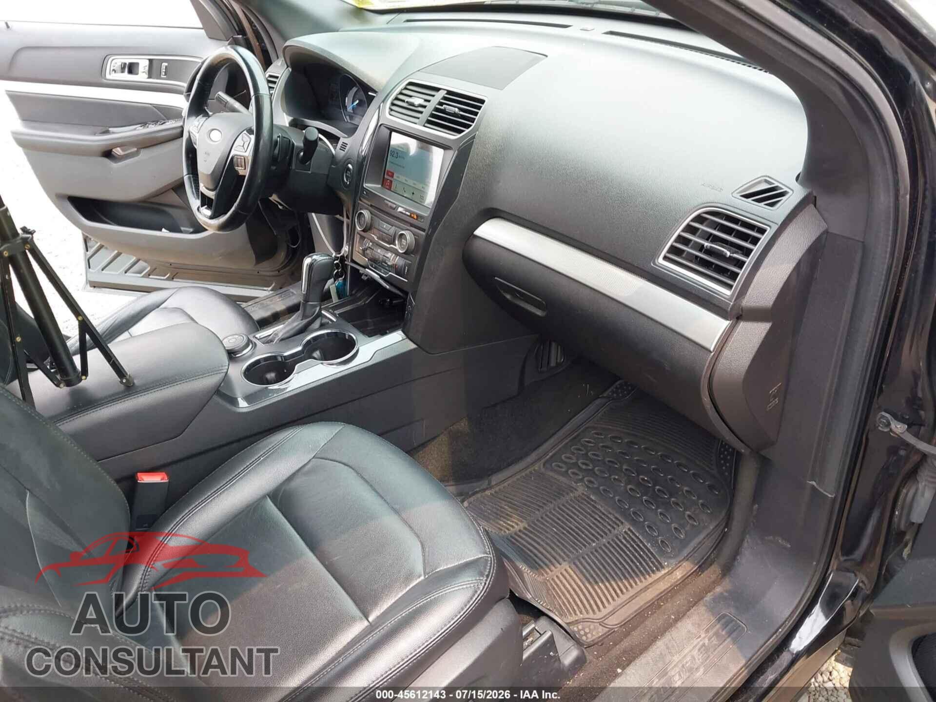 FORD EXPLORER 2017 - 1FM5K8DH0HGC01829
