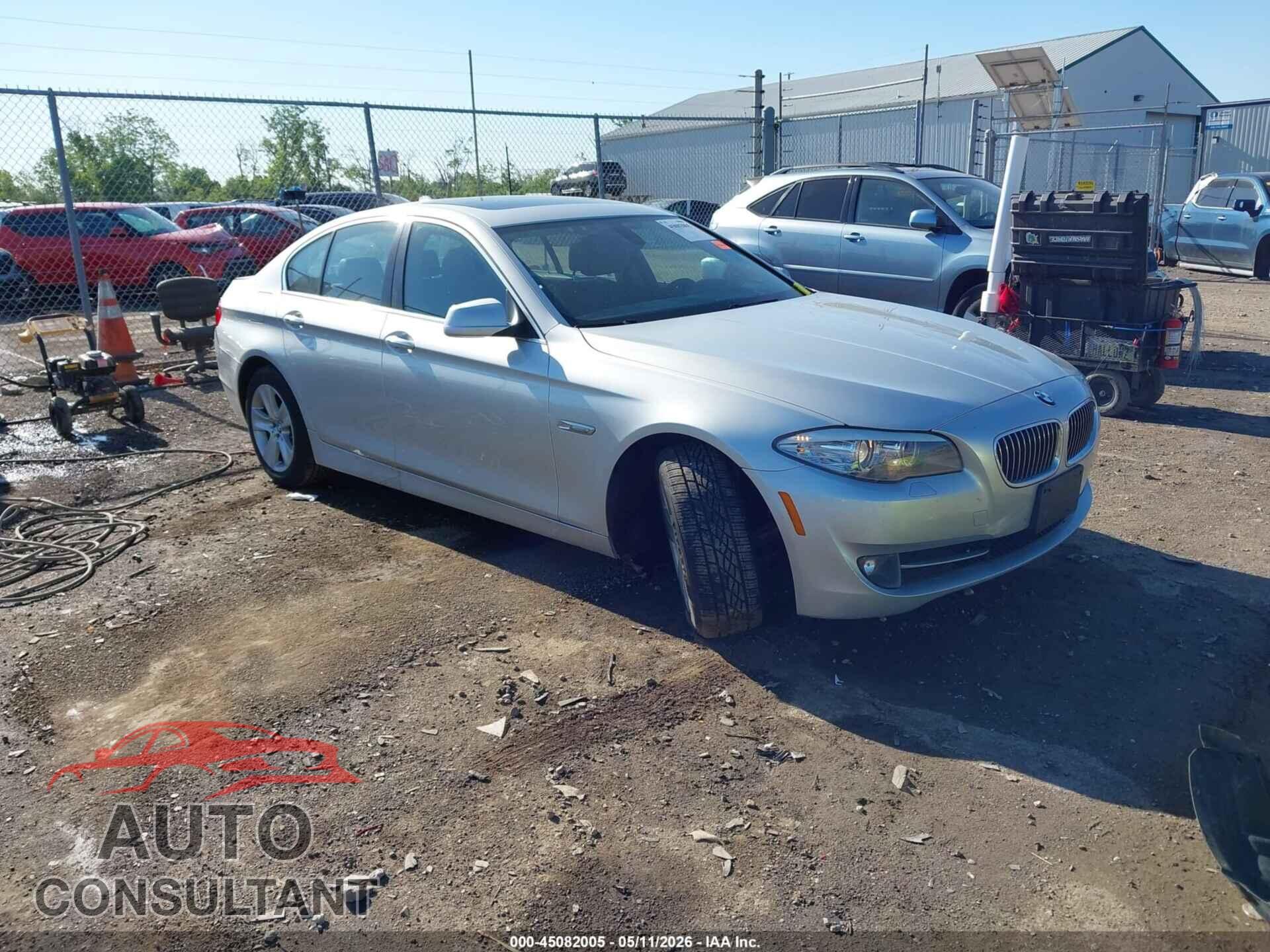BMW 528I 2011 - WBAFR1C54BDS36849