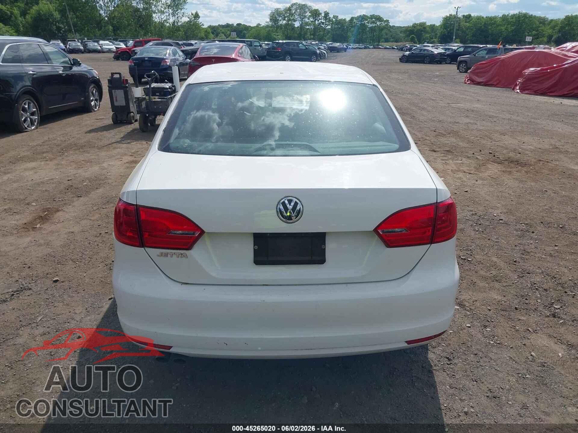 VOLKSWAGEN JETTA 2014 - 3VW1K7AJ4EM372716