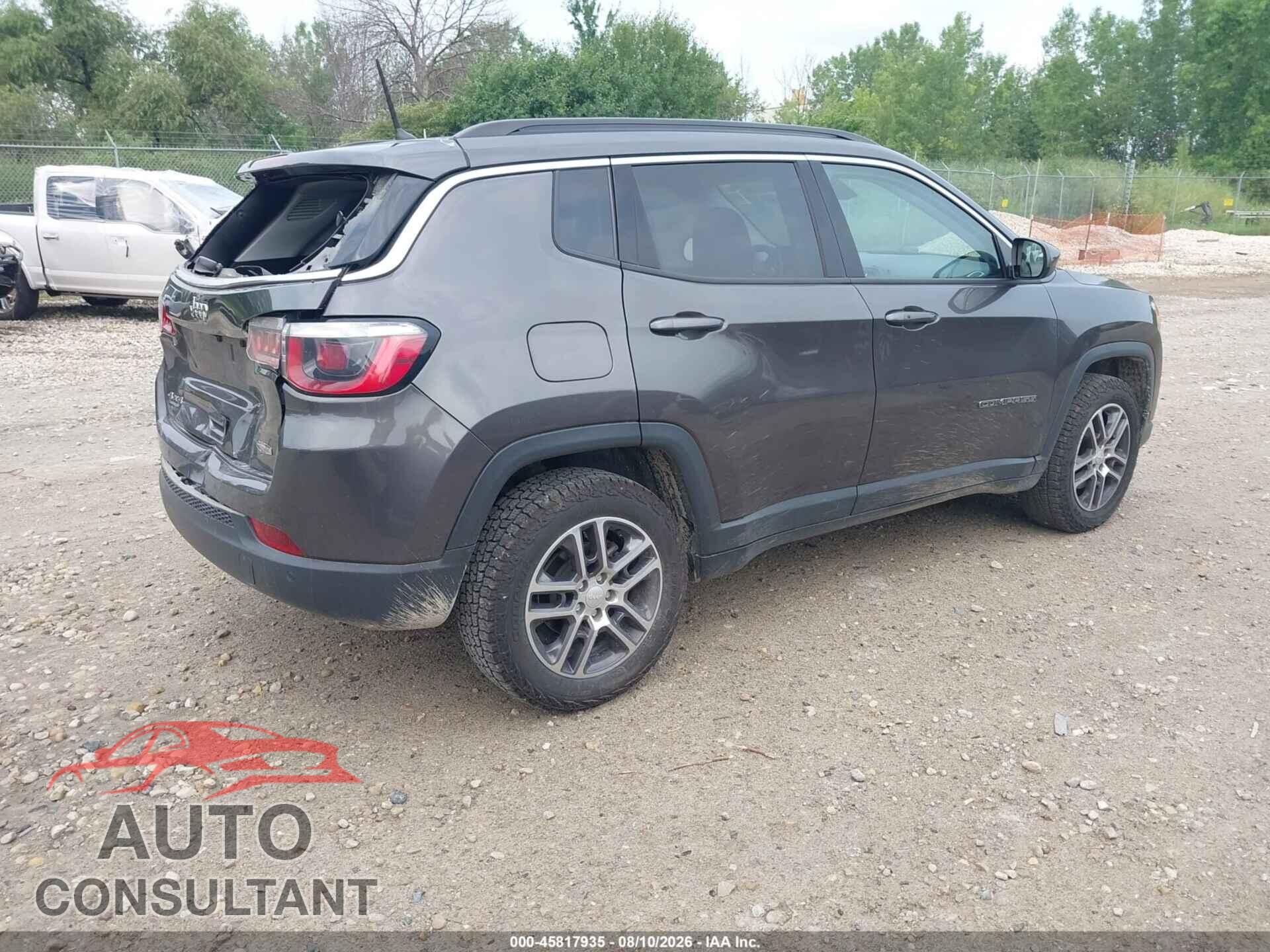 JEEP COMPASS 2018 - 3C4NJDBB0JT117509