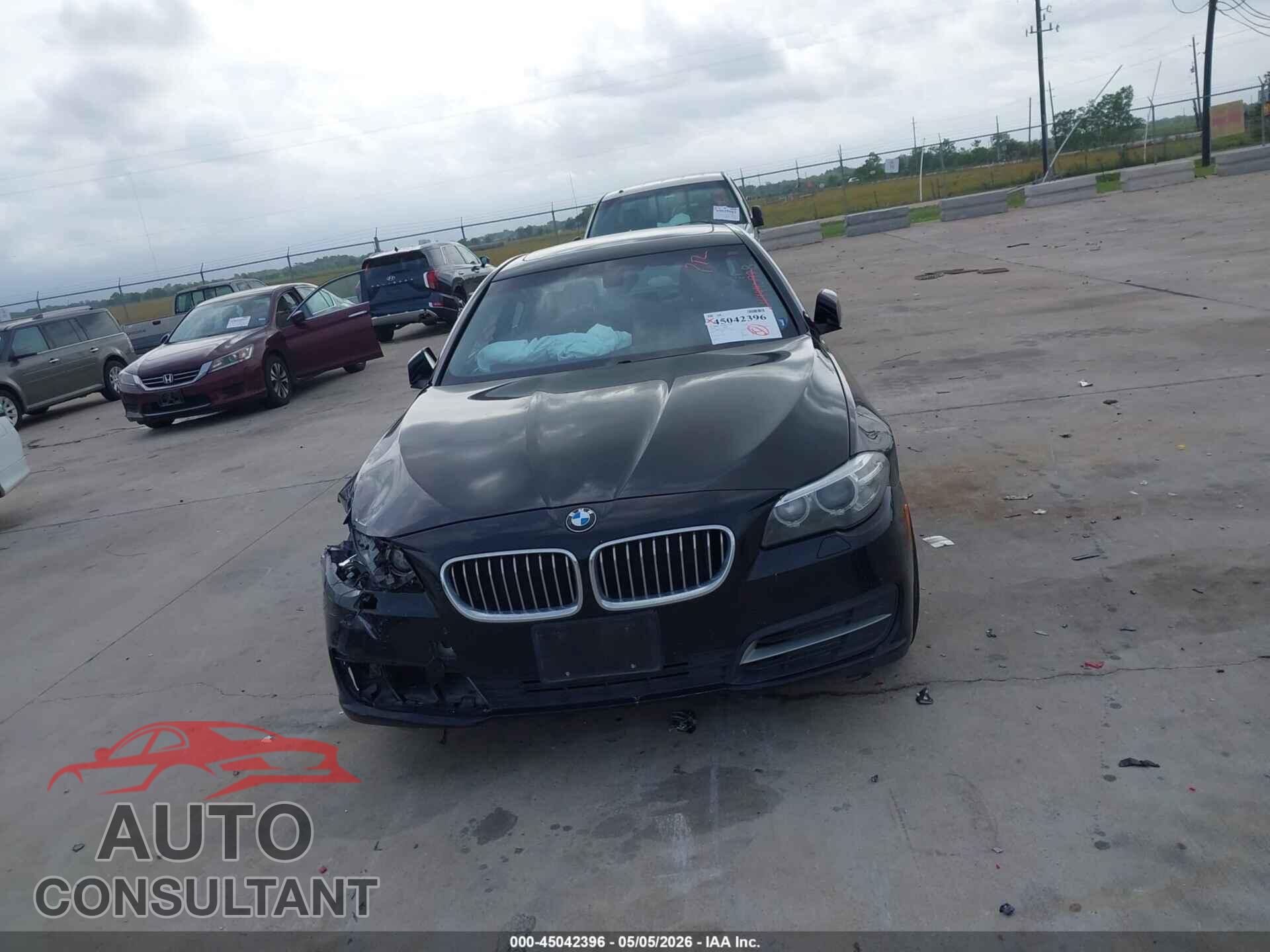 BMW 528I 2014 - WBA5A7C56ED615975