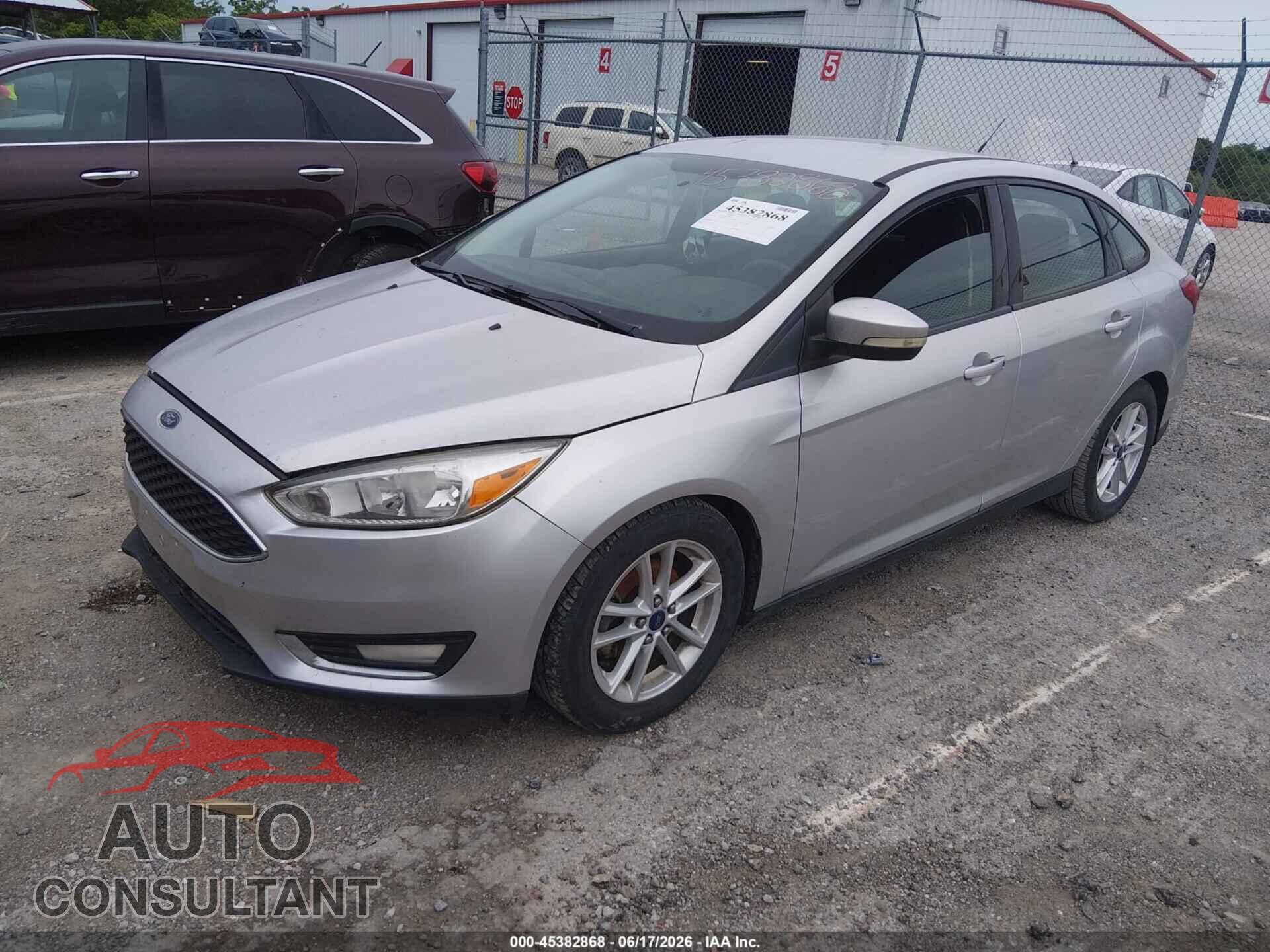 FORD FOCUS 2015 - 1FADP3F26FL339916
