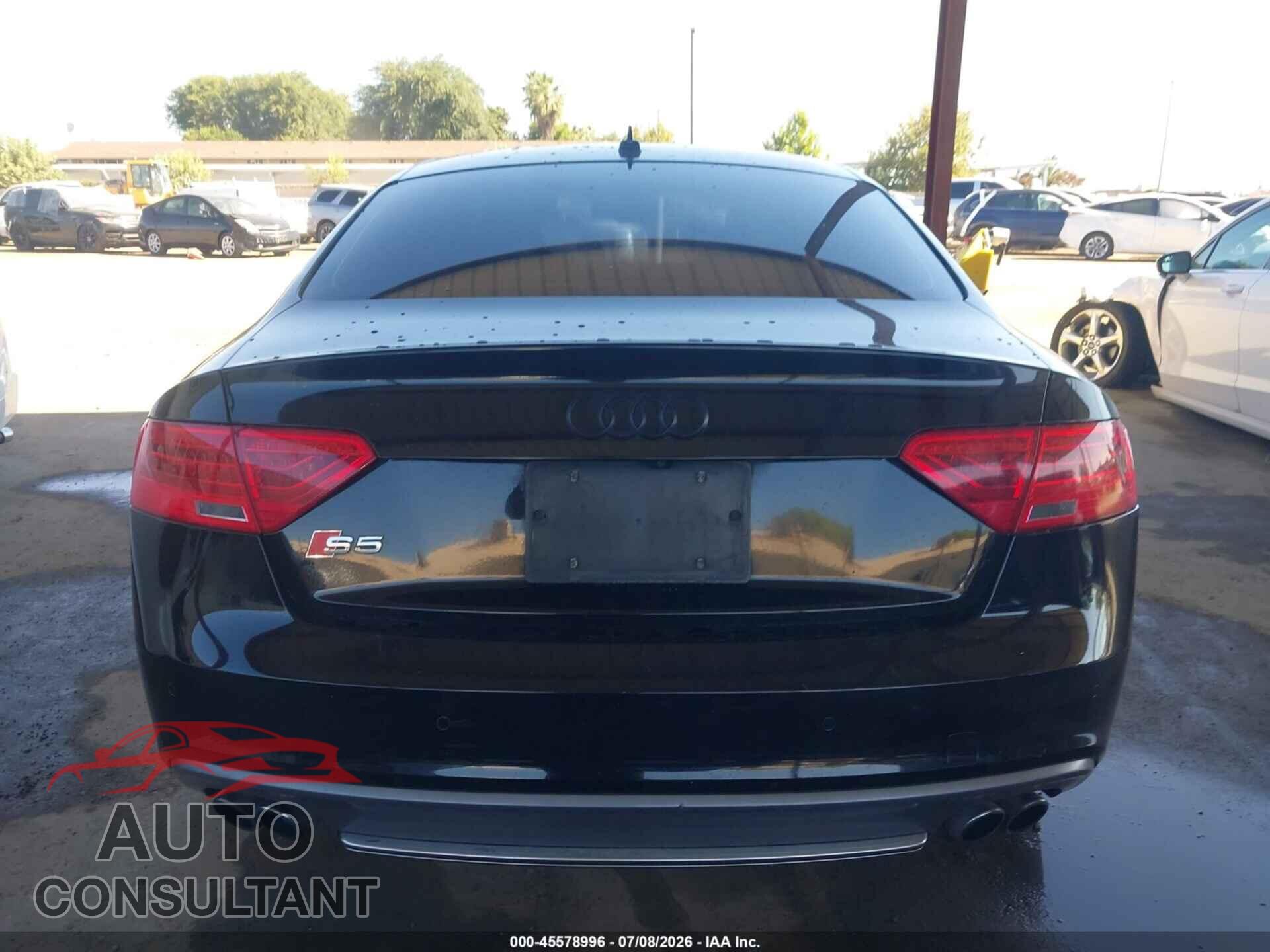 AUDI S5 2013 - WAUCGAFR4DA001587