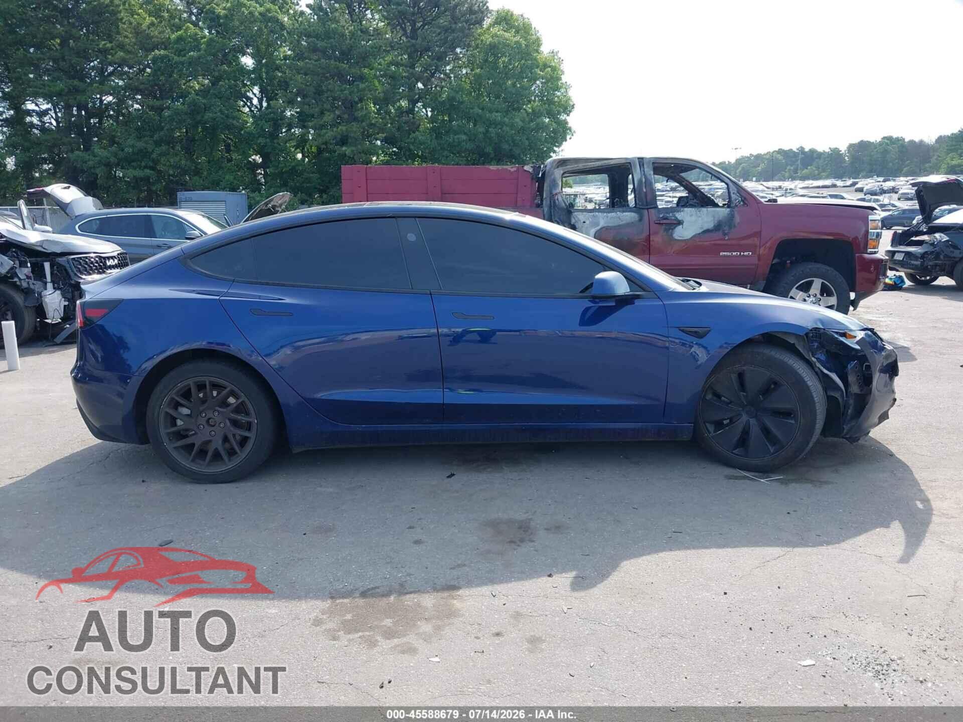 TESLA MODEL 3 2024 - 5YJ3E1EA0RF736683