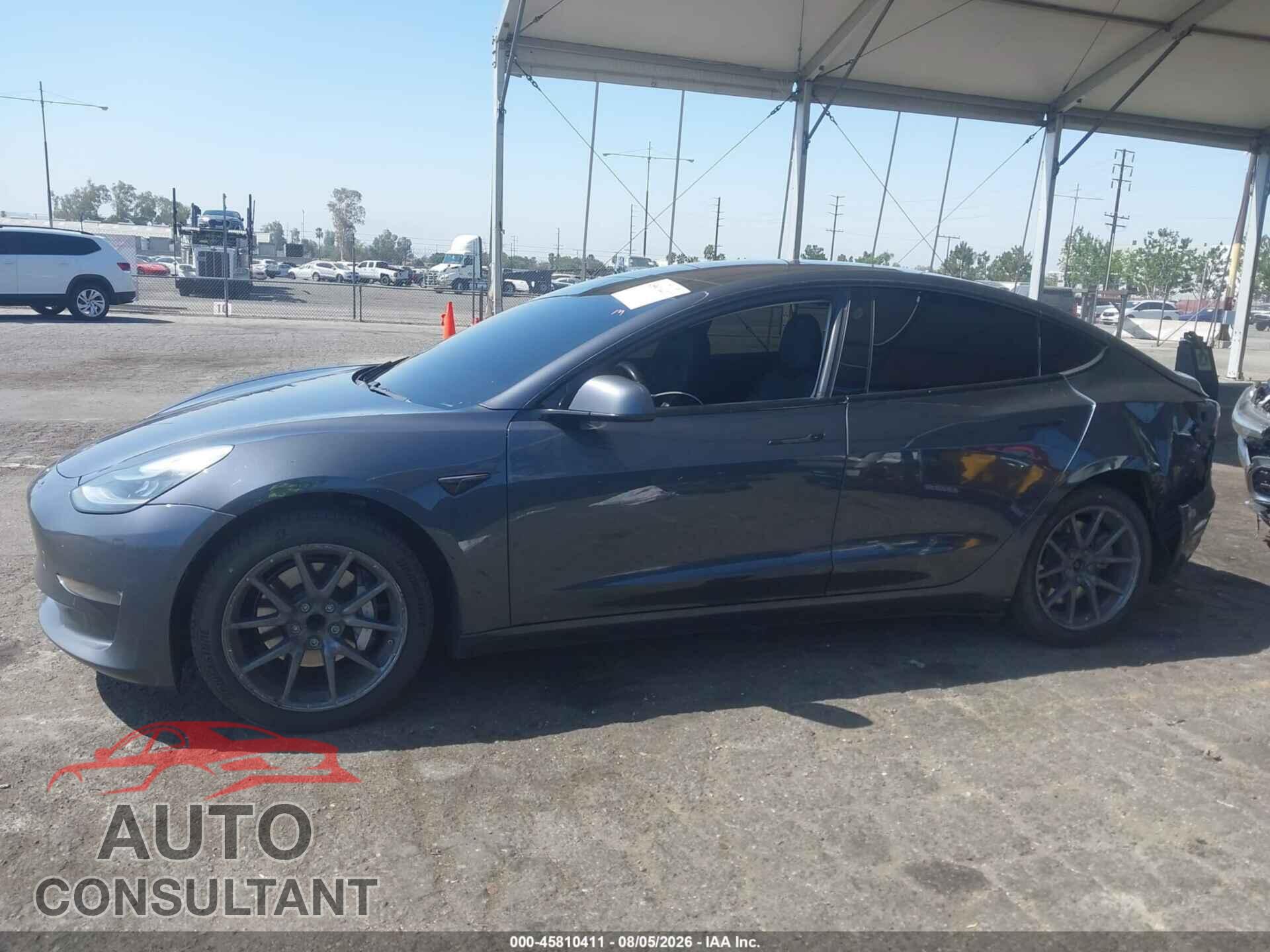 TESLA MODEL 3 2018 - 5YJ3E1EA9JF045401