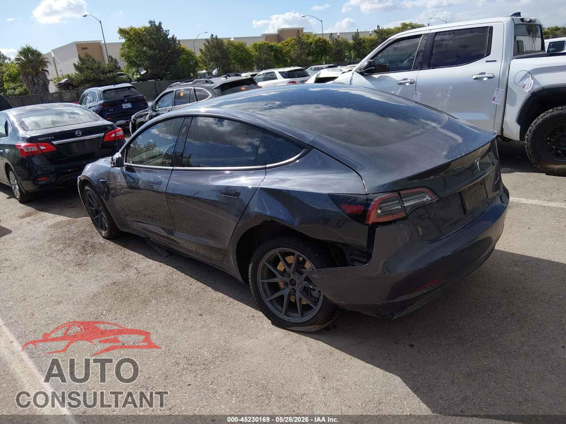 TESLA MODEL 3 2021 - 5YJ3E1EB7MF852724