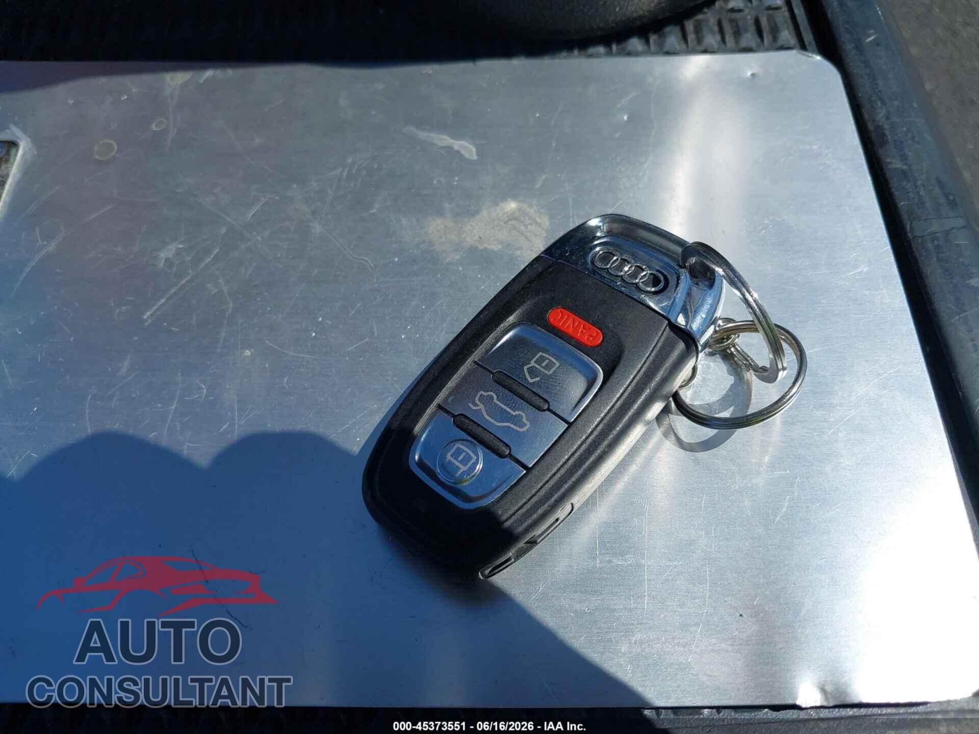 AUDI A4 2013 - WAUEFAFL5DN022030