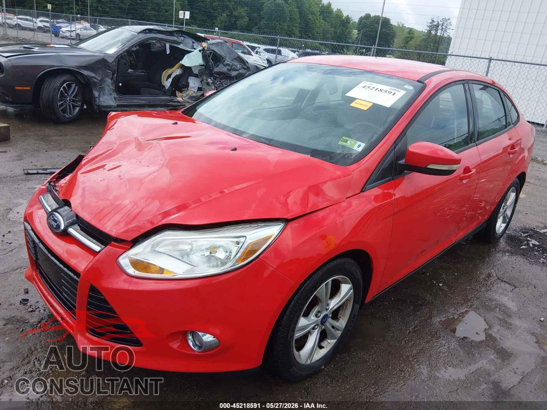 FORD FOCUS 2012 - 1FAHP3F22CL352787
