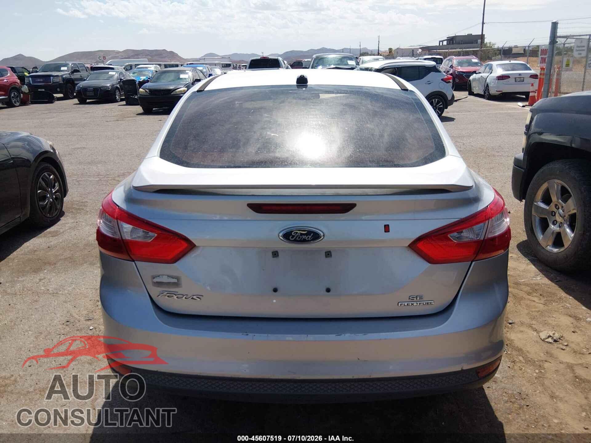 FORD FOCUS 2014 - 1FADP3F29EL187113