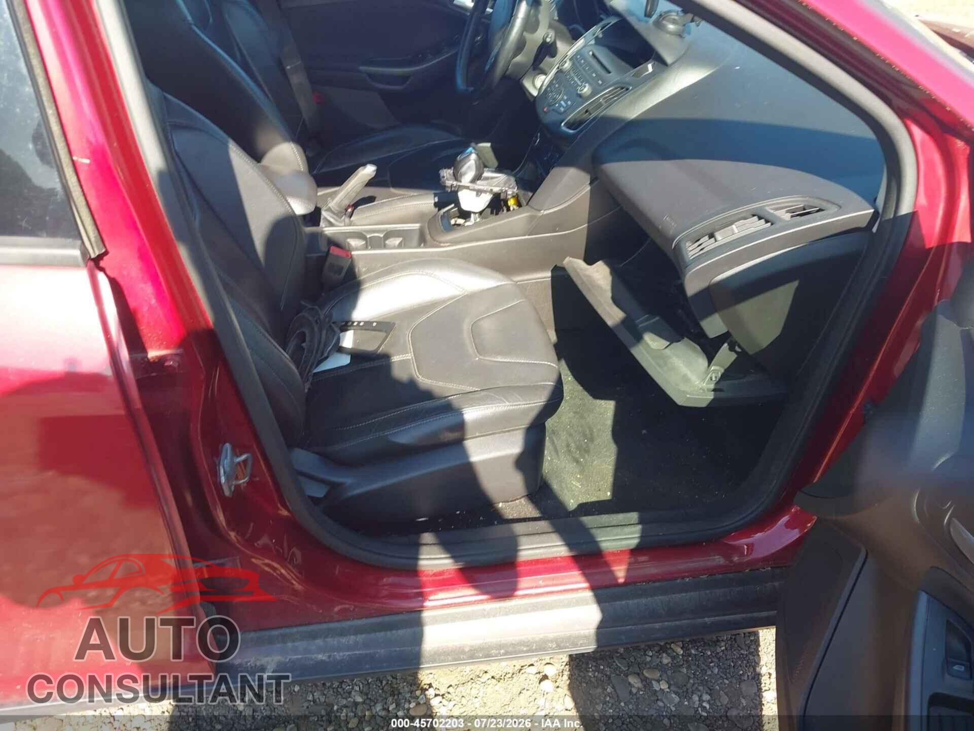 FORD FOCUS 2016 - 1FADP3K29GL240630