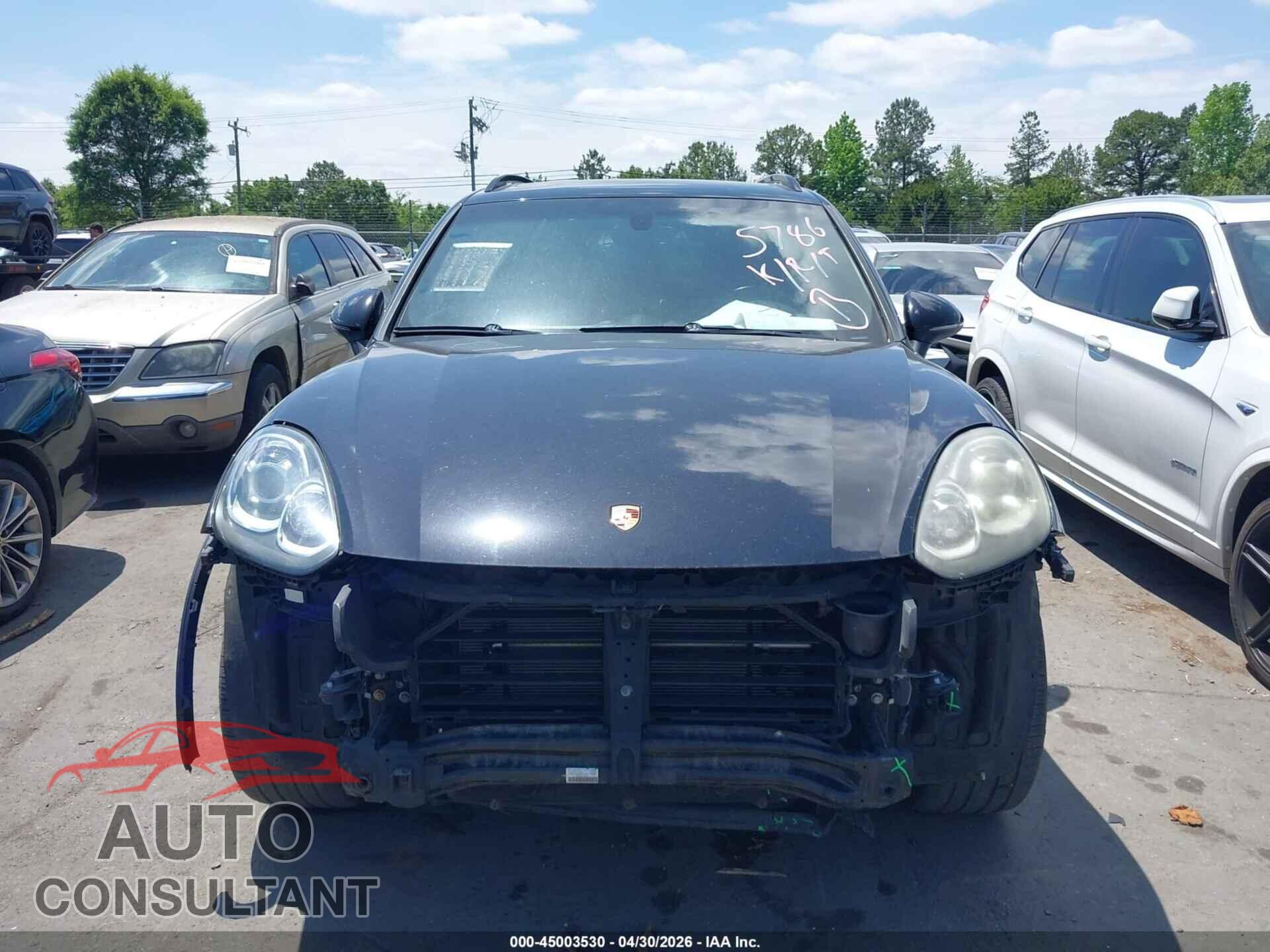 PORSCHE CAYENNE 2017 - WP1AA2A29HKA85786