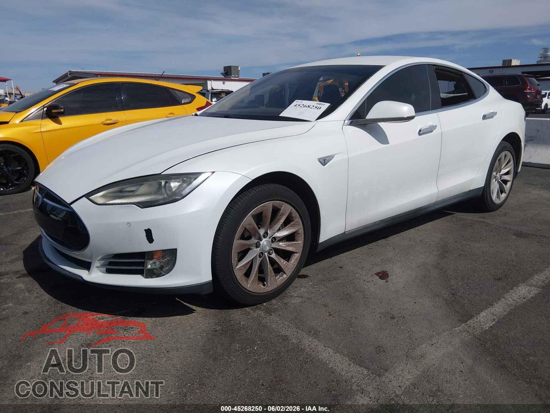 TESLA MODEL S 2013 - 5YJSA1CN6DFP20879