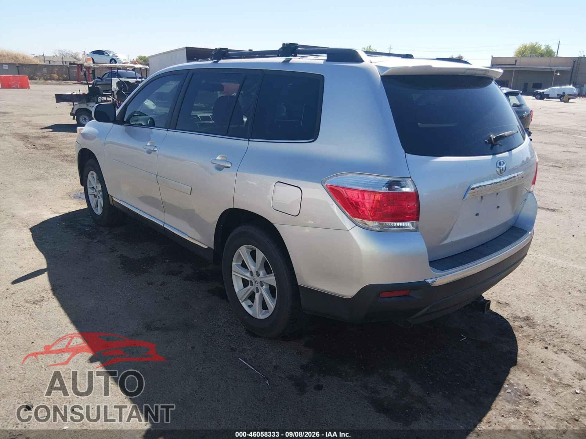 TOYOTA HIGHLANDER 2013 - 5TDBK3EH8DS202428