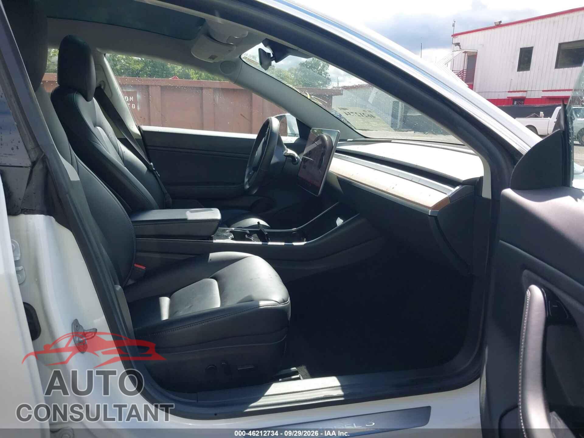 TESLA MODEL 3 2019 - 5YJ3E1EA0KF484360