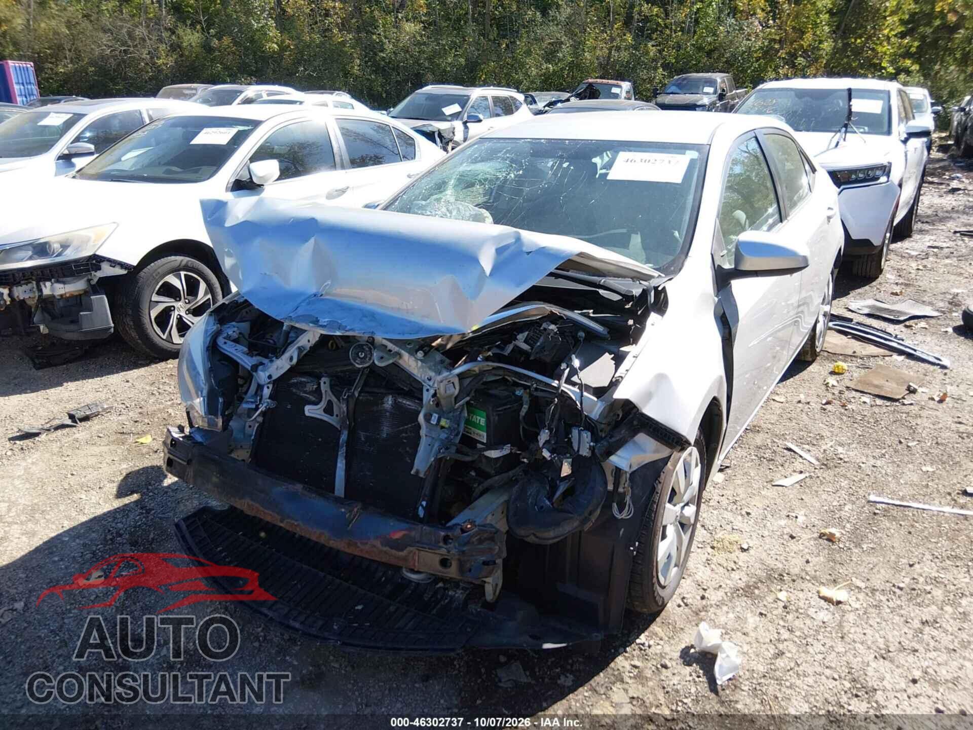 TOYOTA COROLLA 2015 - 2T1BURHE2FC423971