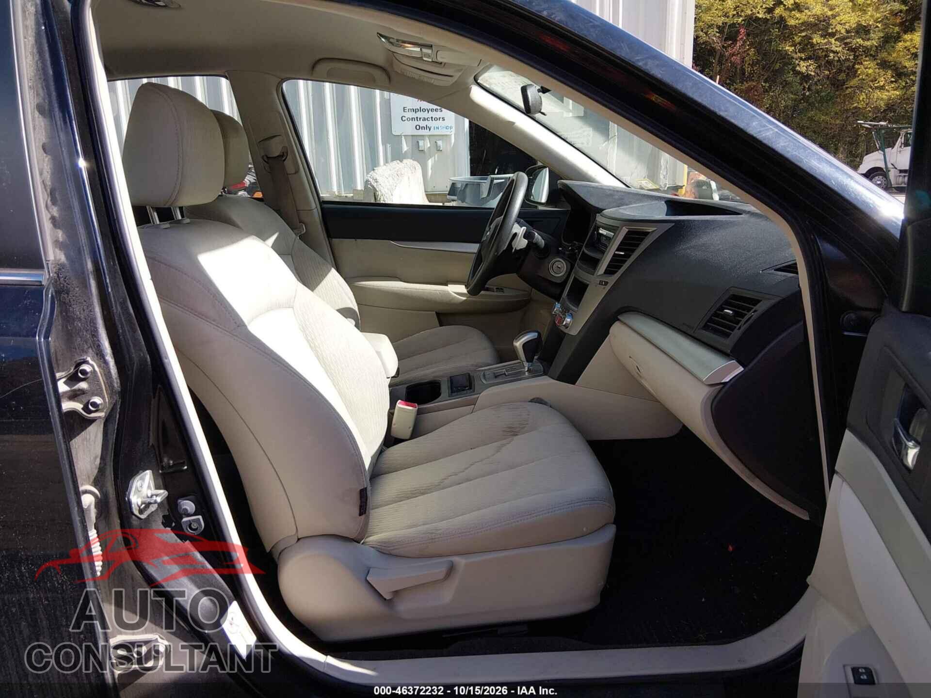 SUBARU LEGACY 2011 - 4S3BMBA67B3254642