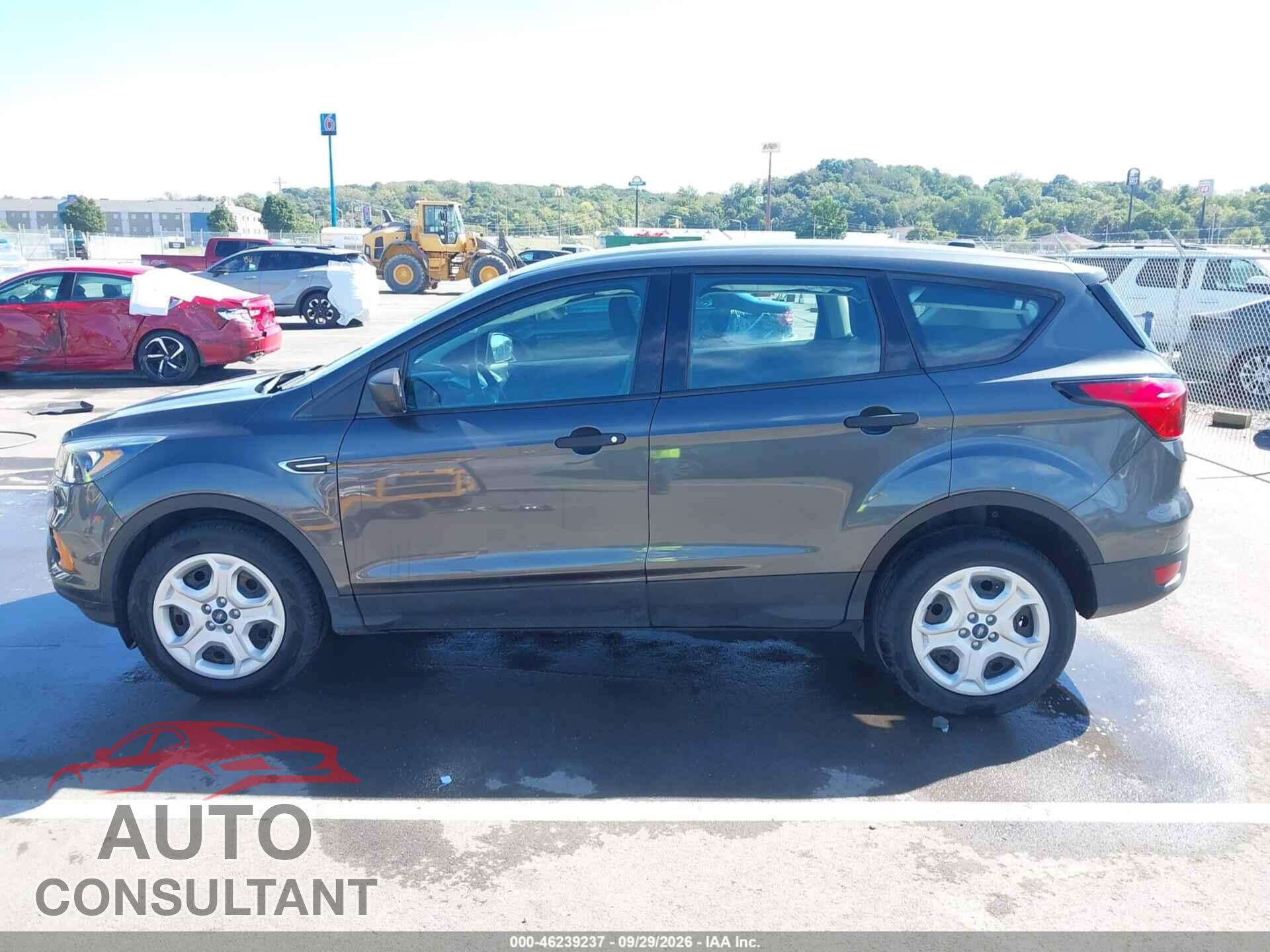 FORD ESCAPE 2019 - 1FMCU0F78KUC03599