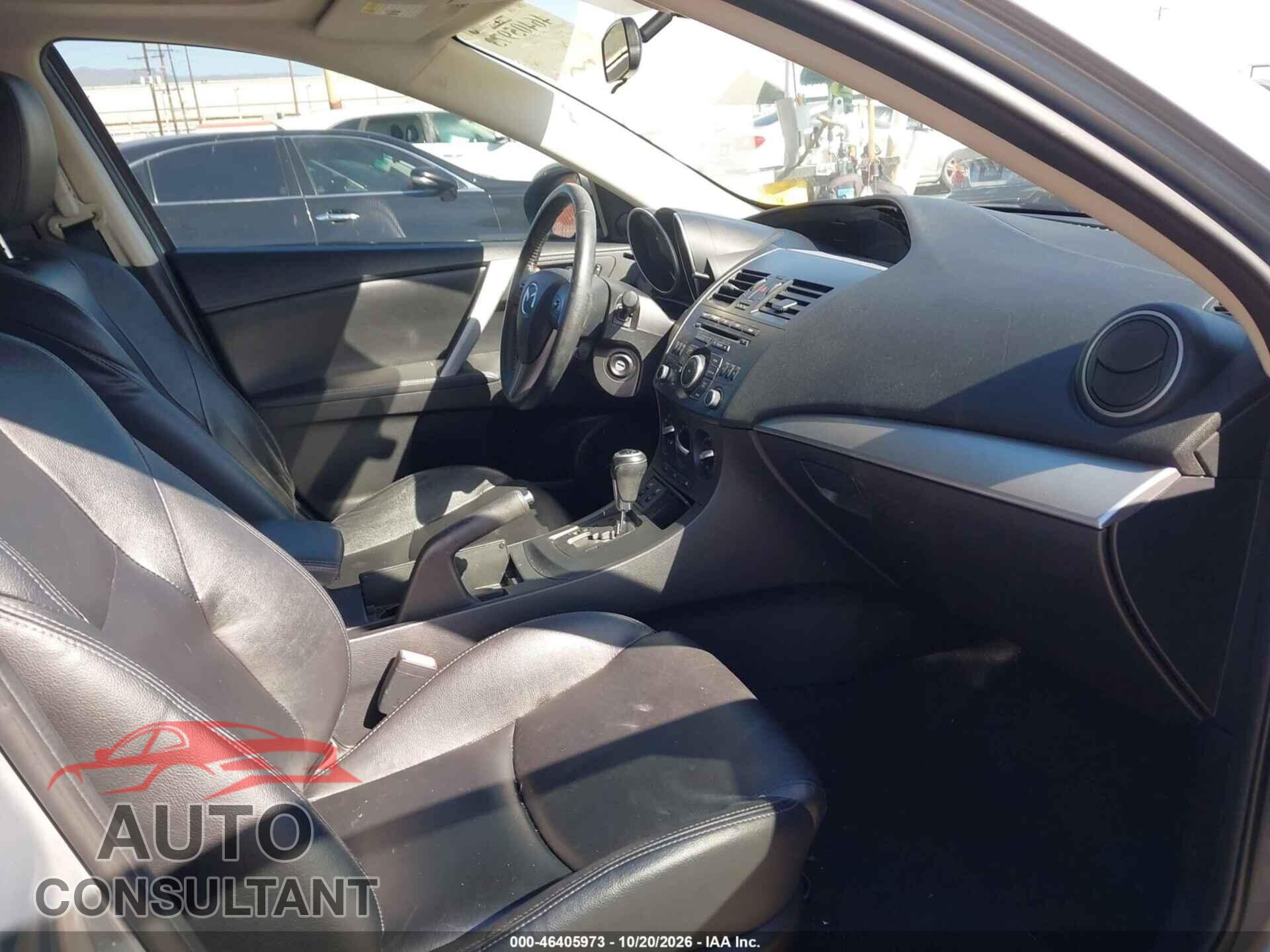 MAZDA MAZDA3 2012 - JM1BL1W82C1698595
