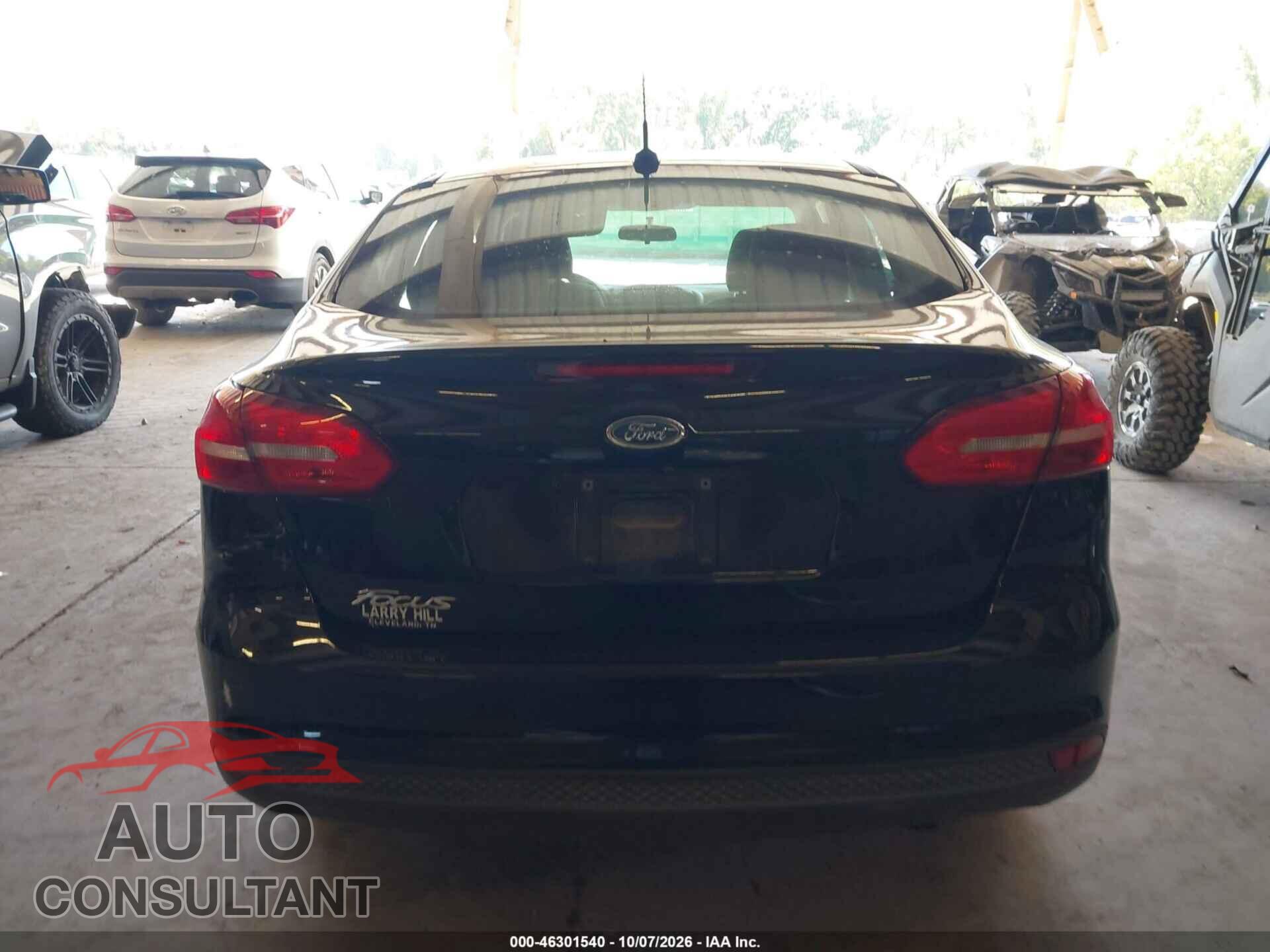 FORD FOCUS 2017 - 1FADP3E24HL330930